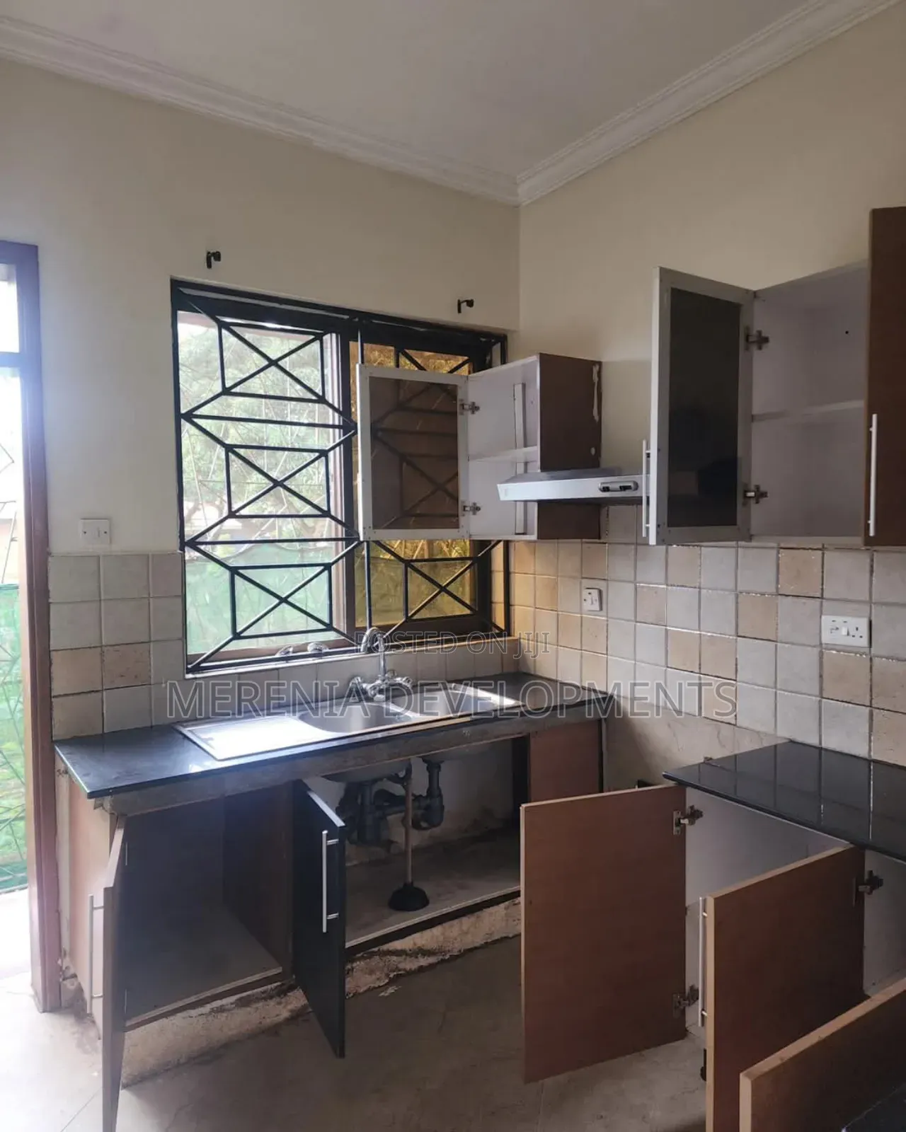 3bdrm Apartment in Nsambya, Makindye for rent in Makindye