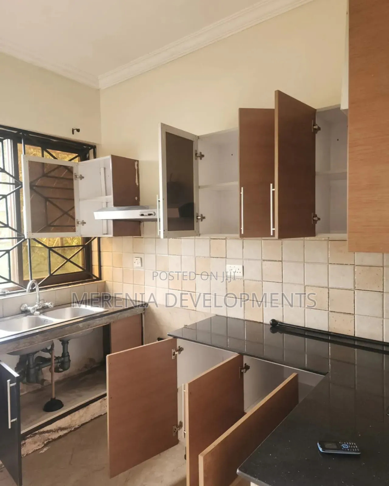 3bdrm Apartment in Nsambya, Makindye for rent in Makindye
