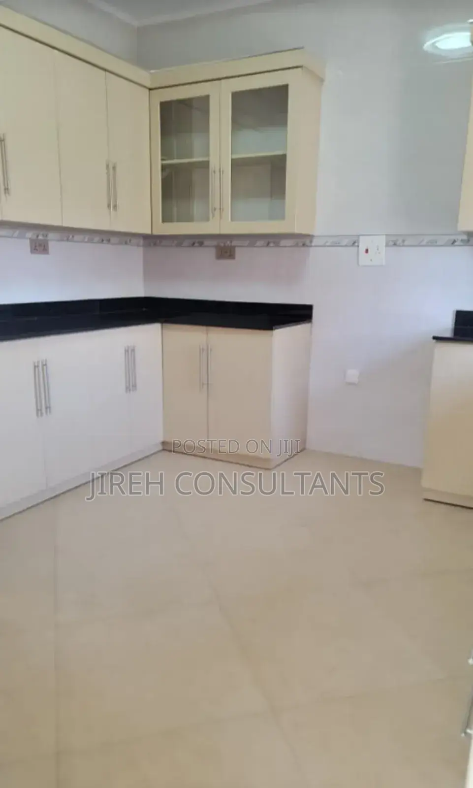 6bdrm House in Emerald Estate, Central Division for sale in Central Division