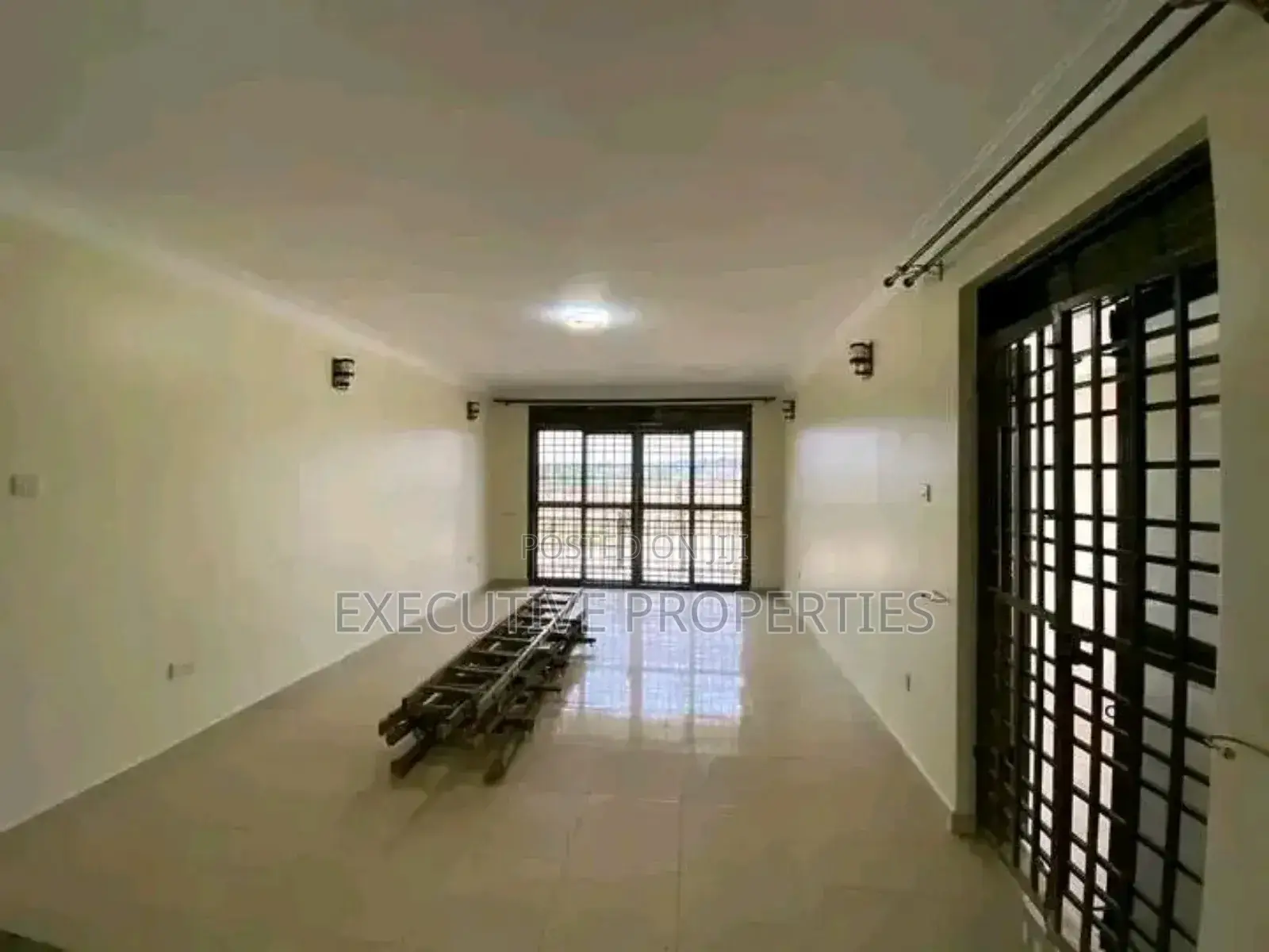 2bdrm Apartment in Kulambiro, Central Division for rent in Central Division