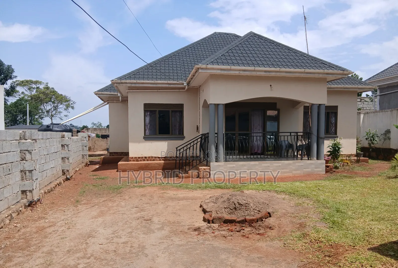 5bdrm House in Wakiso~Kavumba Along for sale in Wakiso / Wakiso