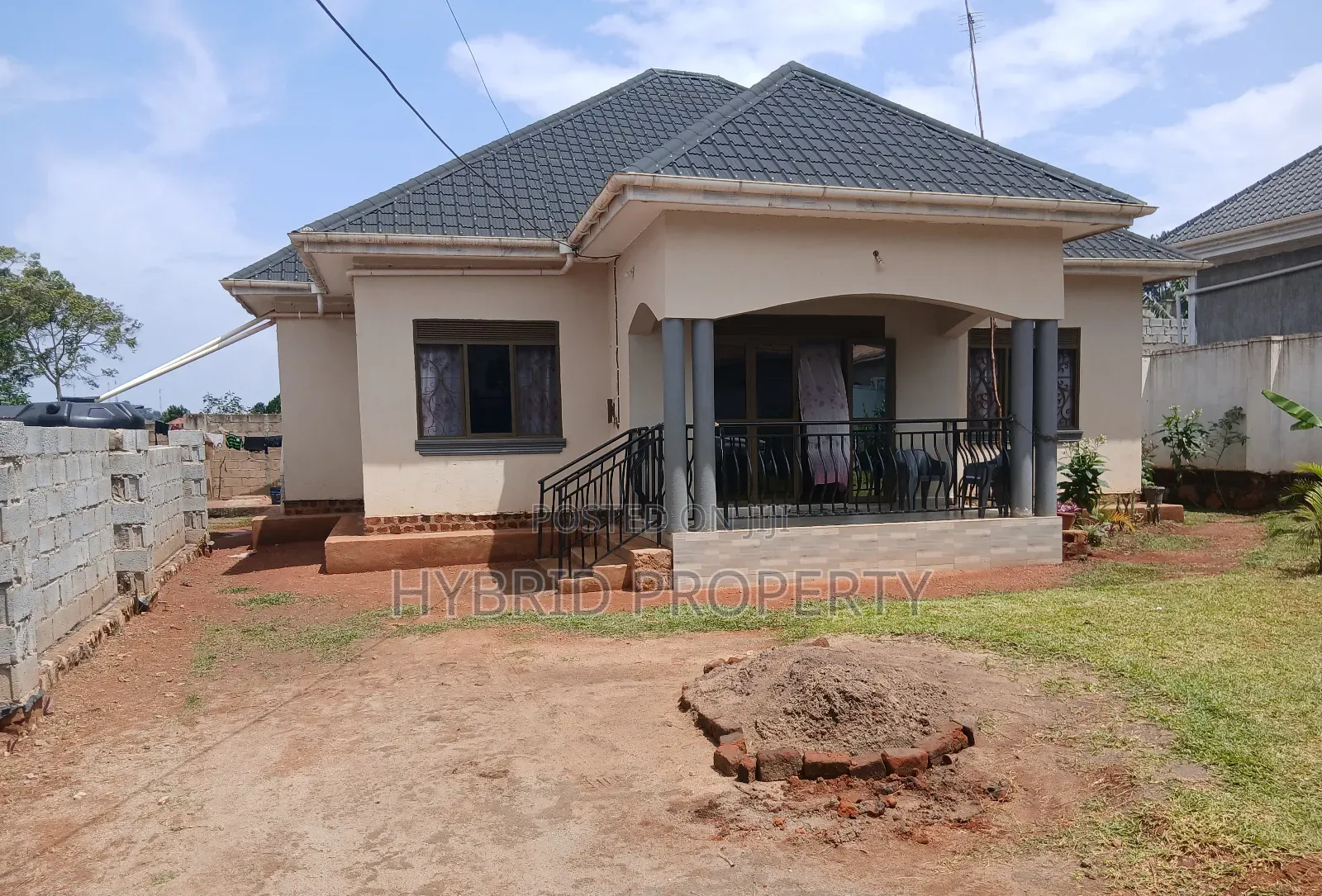 5bdrm House in Wakiso~Kavumba Along for sale in Wakiso / Wakiso