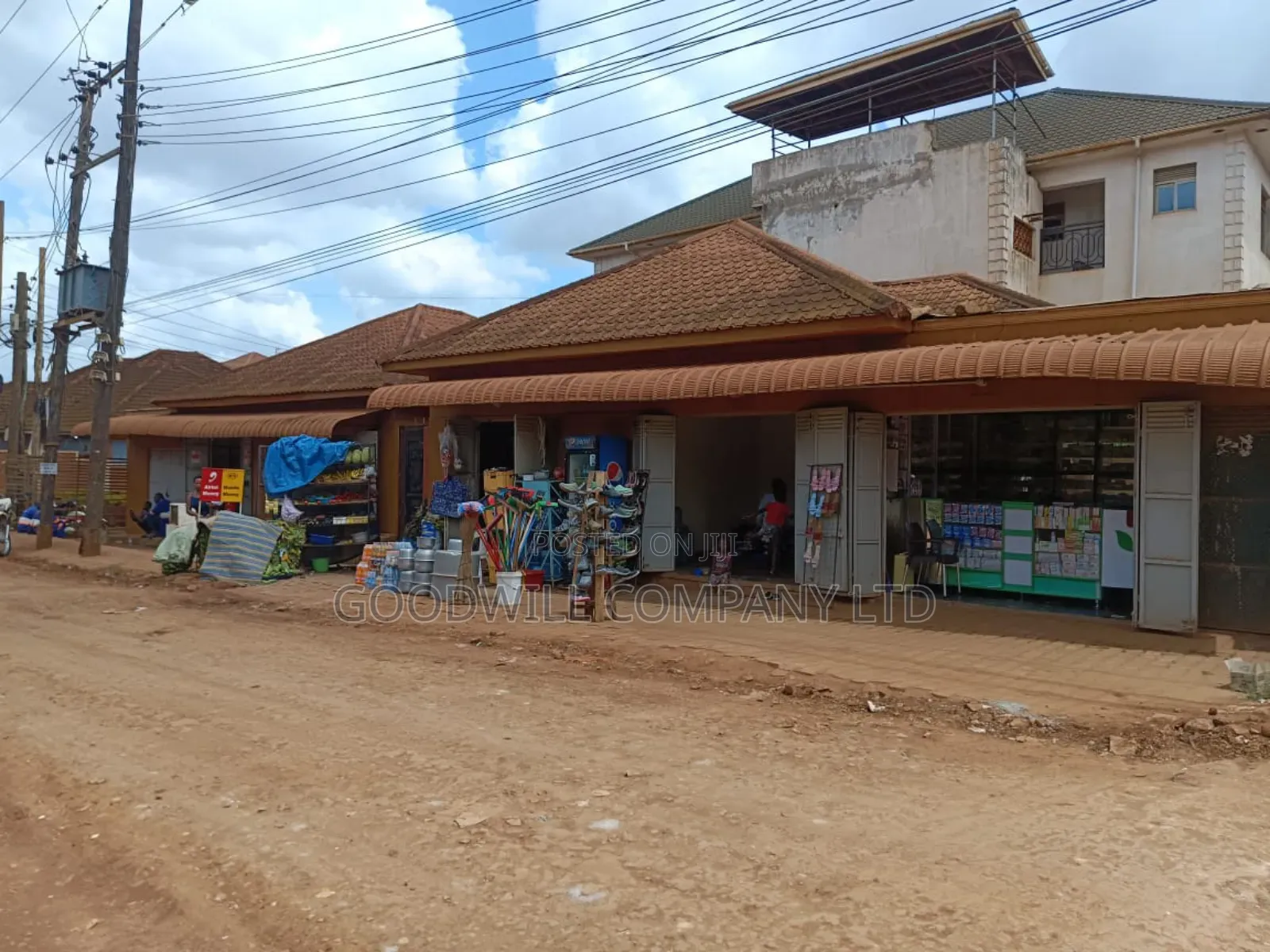 6rooms for Shop Commercial House for Sale in Najjera Town in Central Division