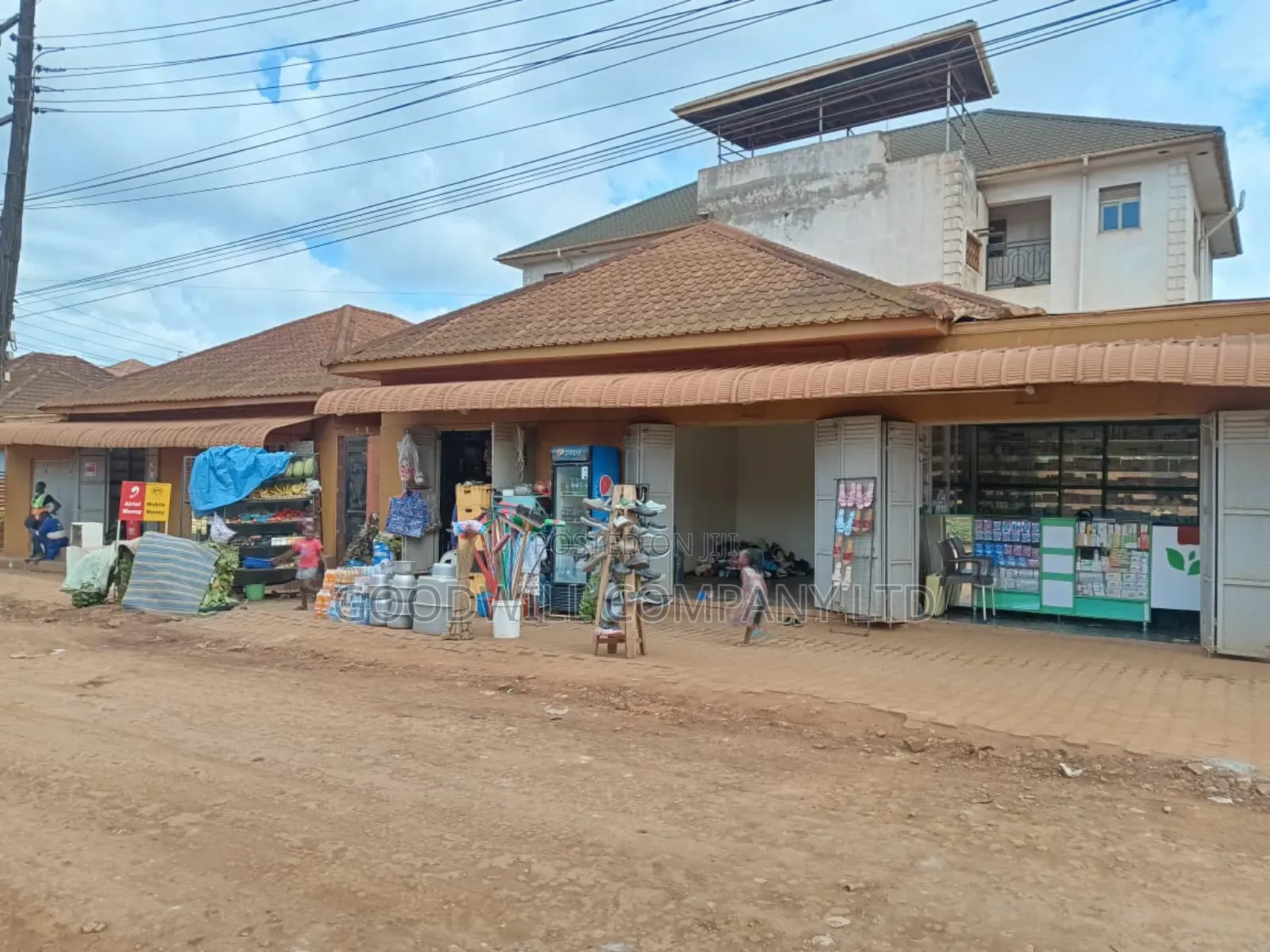 6rooms for Shop Commercial House for Sale in Najjera Town in Central Division