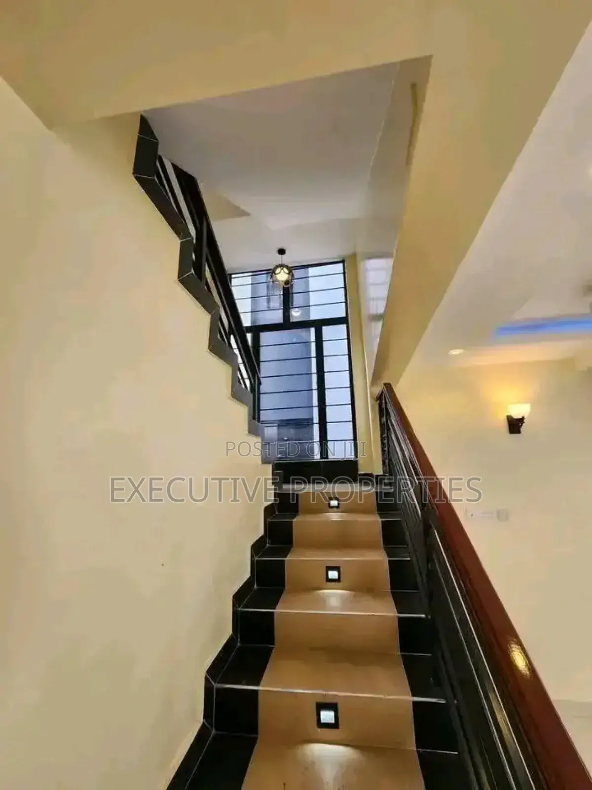 3bdrm Villa in Kyanja Duplex Villas, Central Division for rent in Central Division