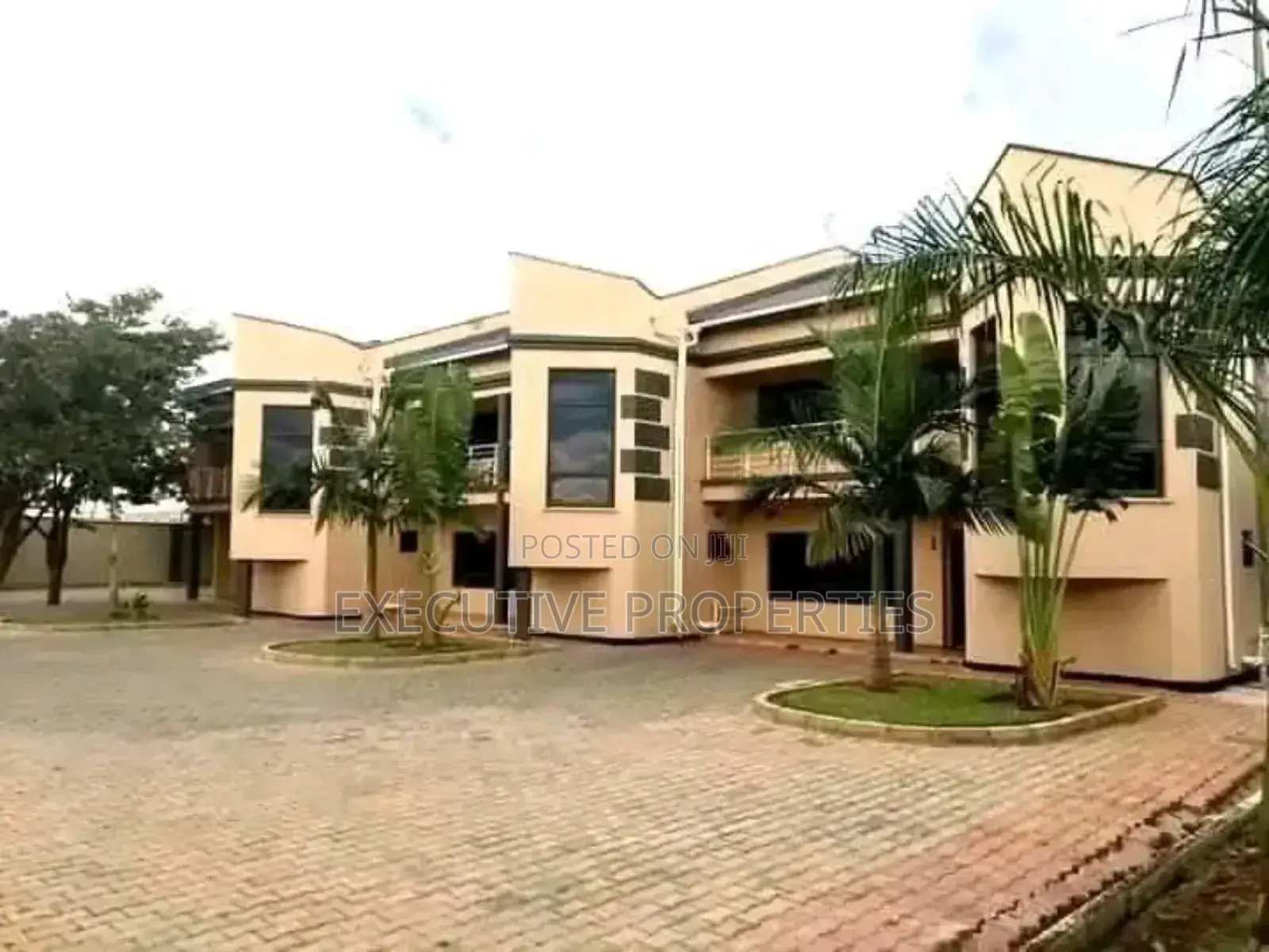 3bdrm Duplex in Muyenga, Central Division for rent in Central Division