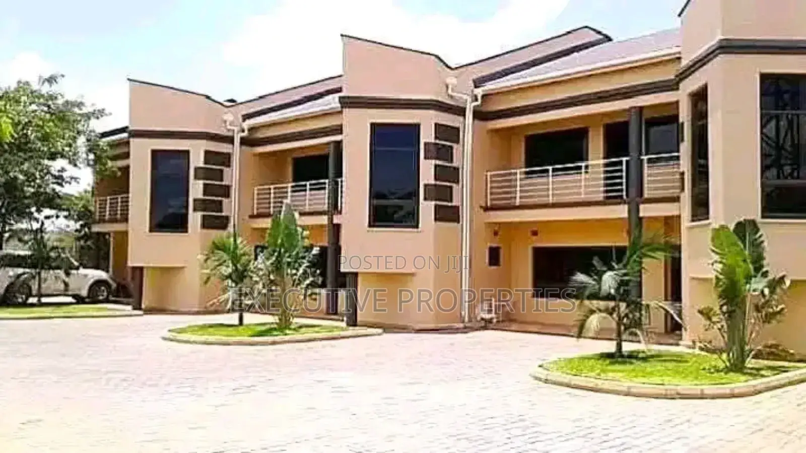 3bdrm Duplex in Muyenga, Central Division for rent in Central Division