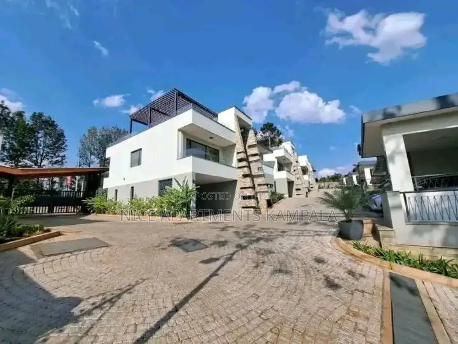 3bdrm Maisonette in Muyenga Tank Hill, Central Division for rent in Central Division