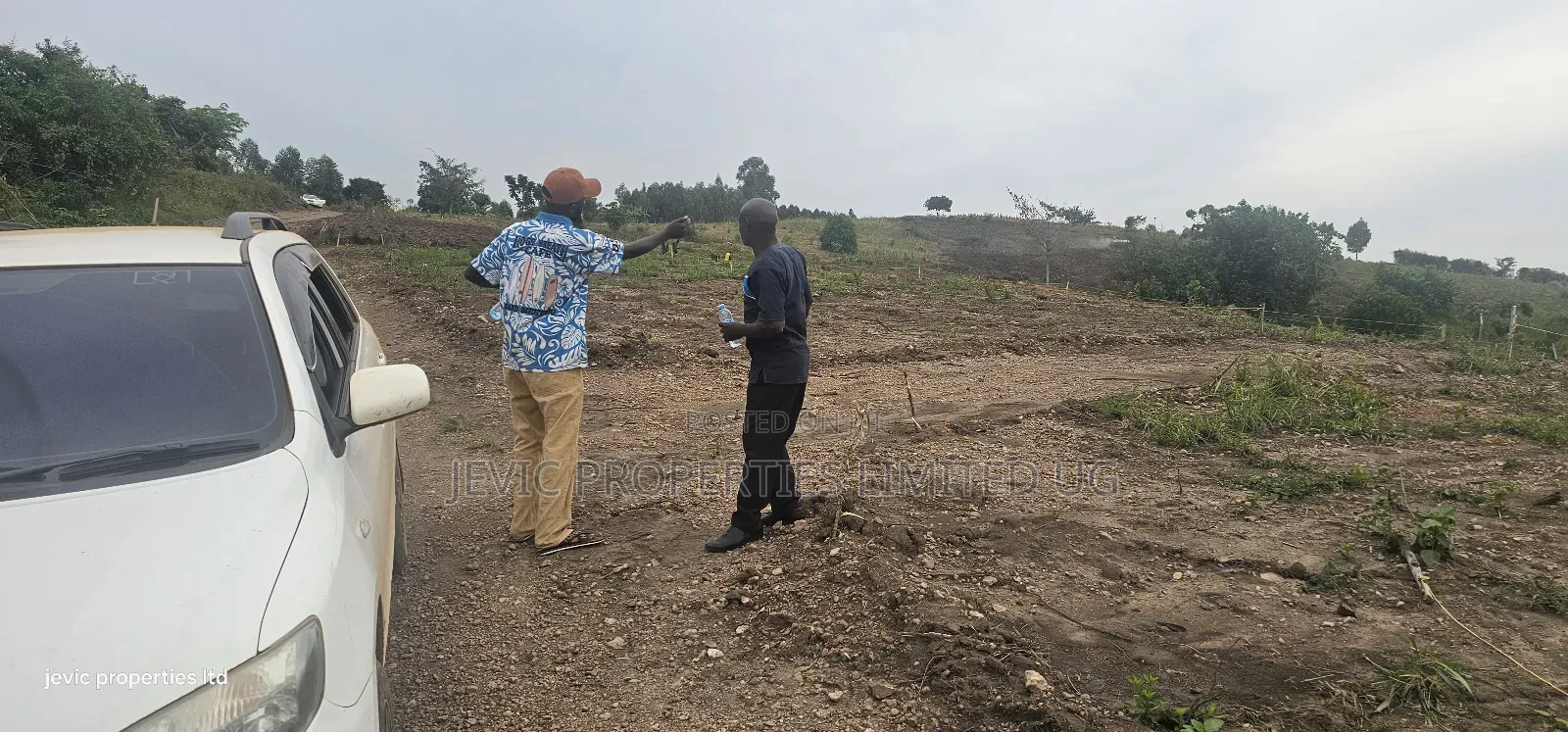 Agreement Estate Plots For Sale At Kakiri Gobero Along Hoima Road. in Kakiri