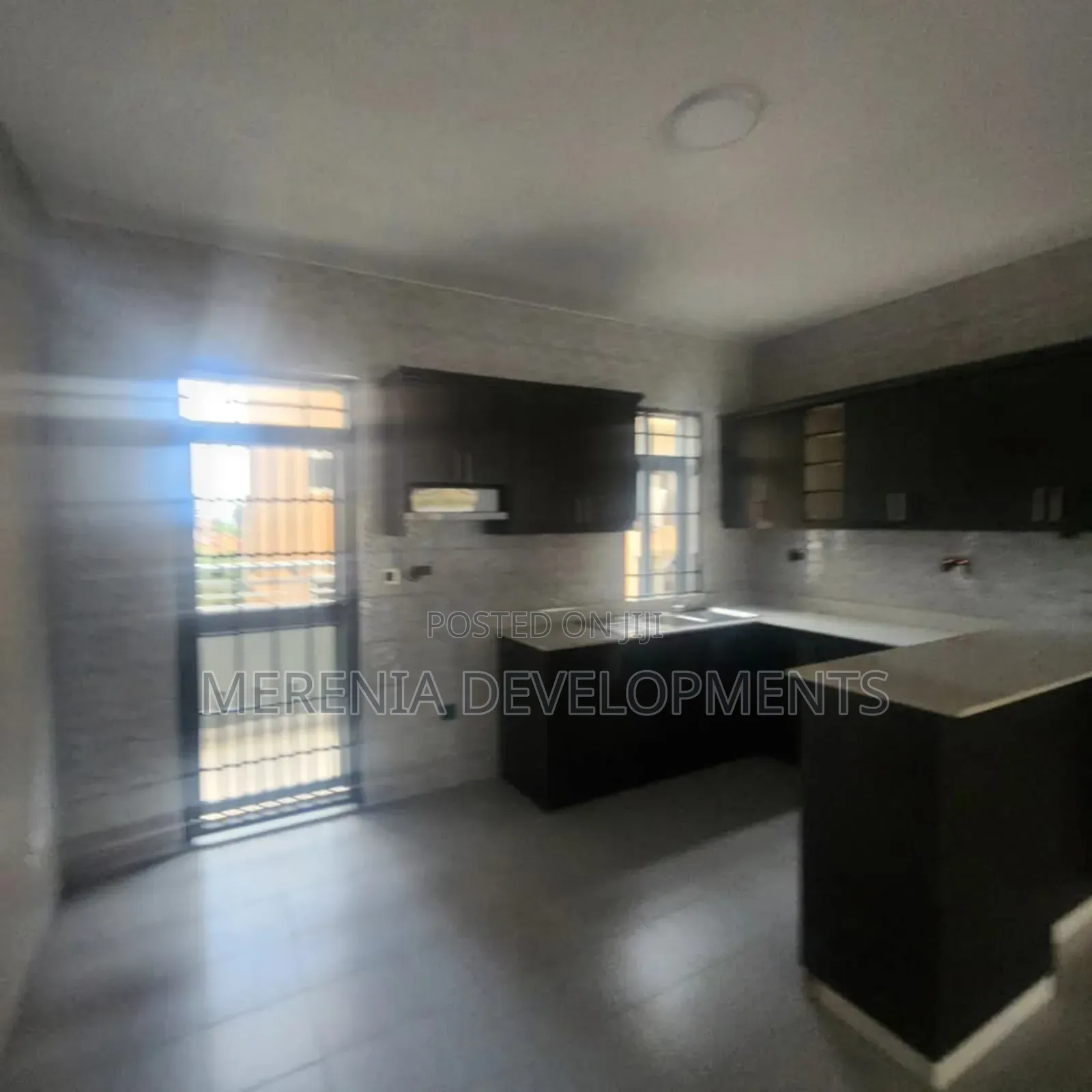 3bdrm Apartment in Kiwafu, Makindye for rent in Makindye