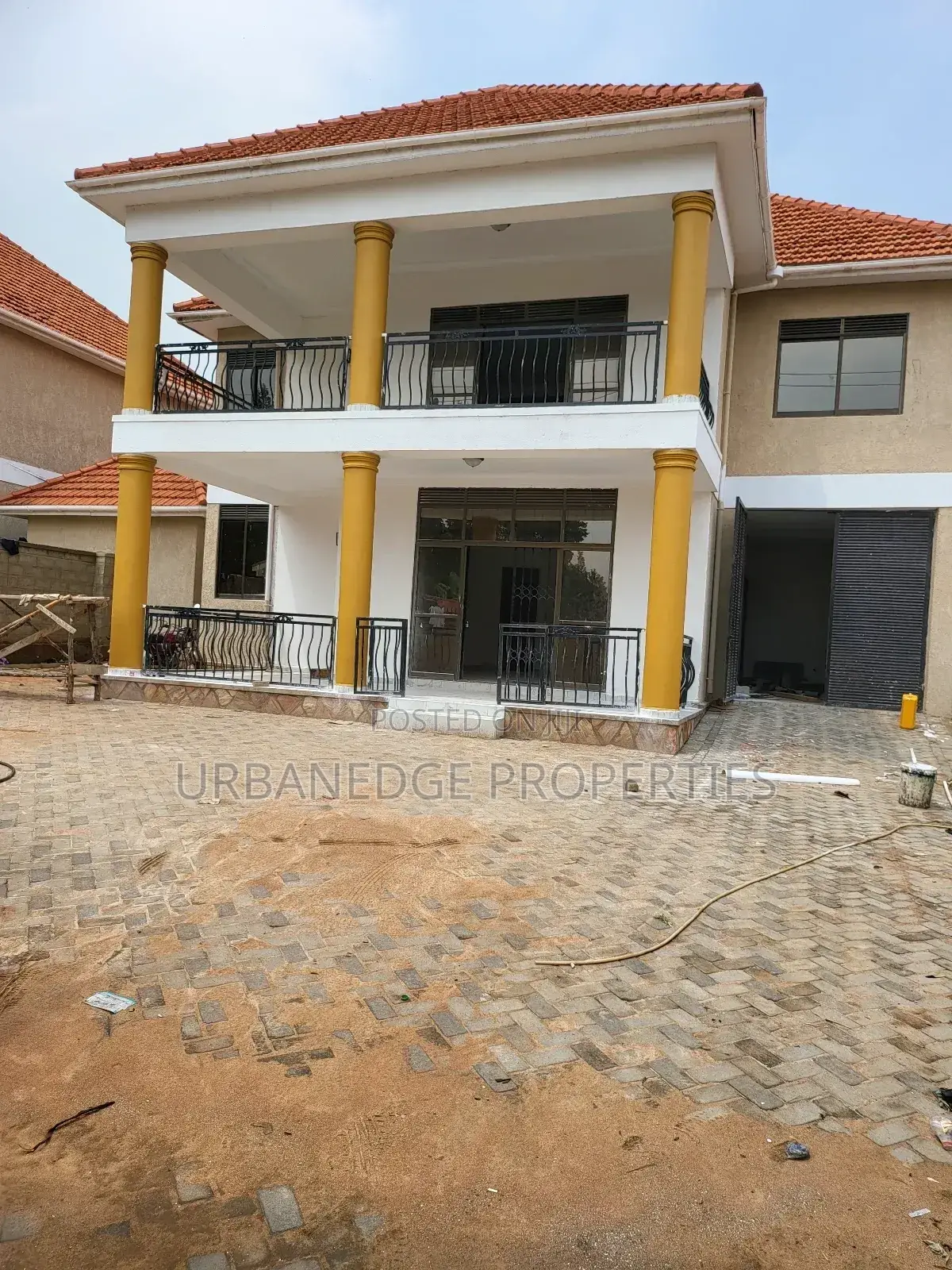 5bdrm Mansion in Makindye Kizungu, Central Division for rent in Central Division