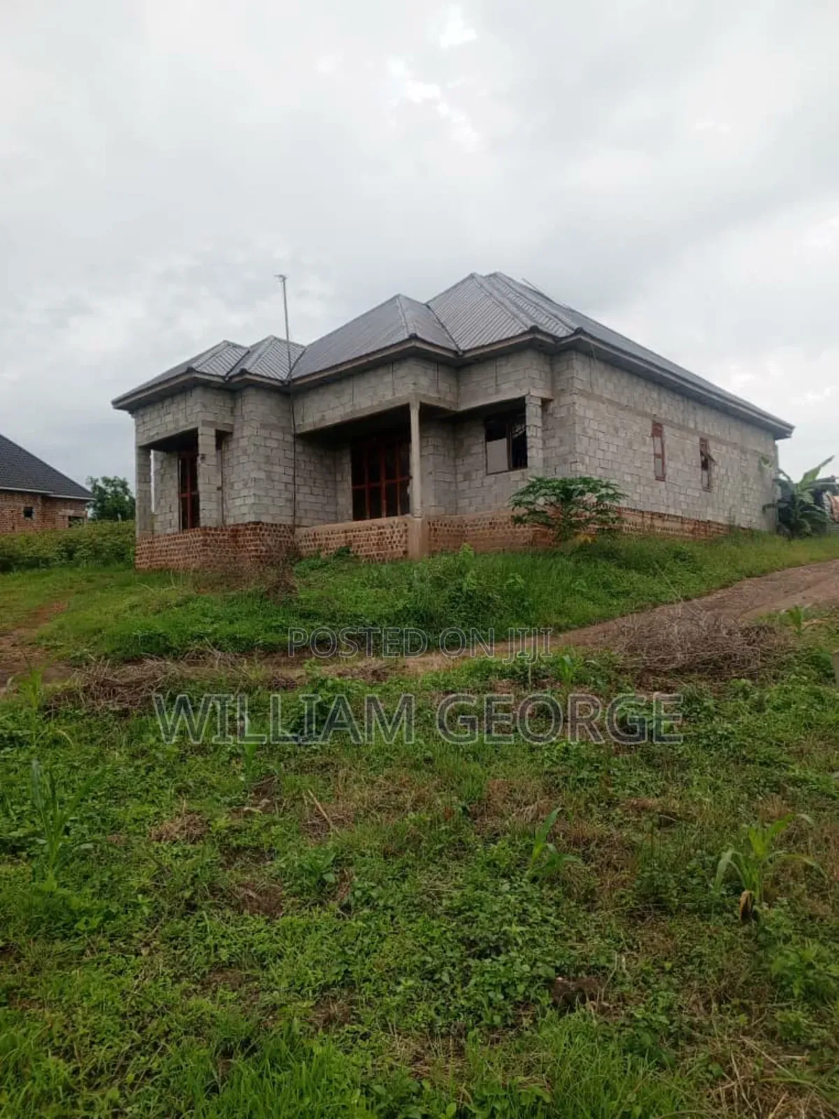 4bdrm House in Banda Estate, Busukuma for sale in Busukuma