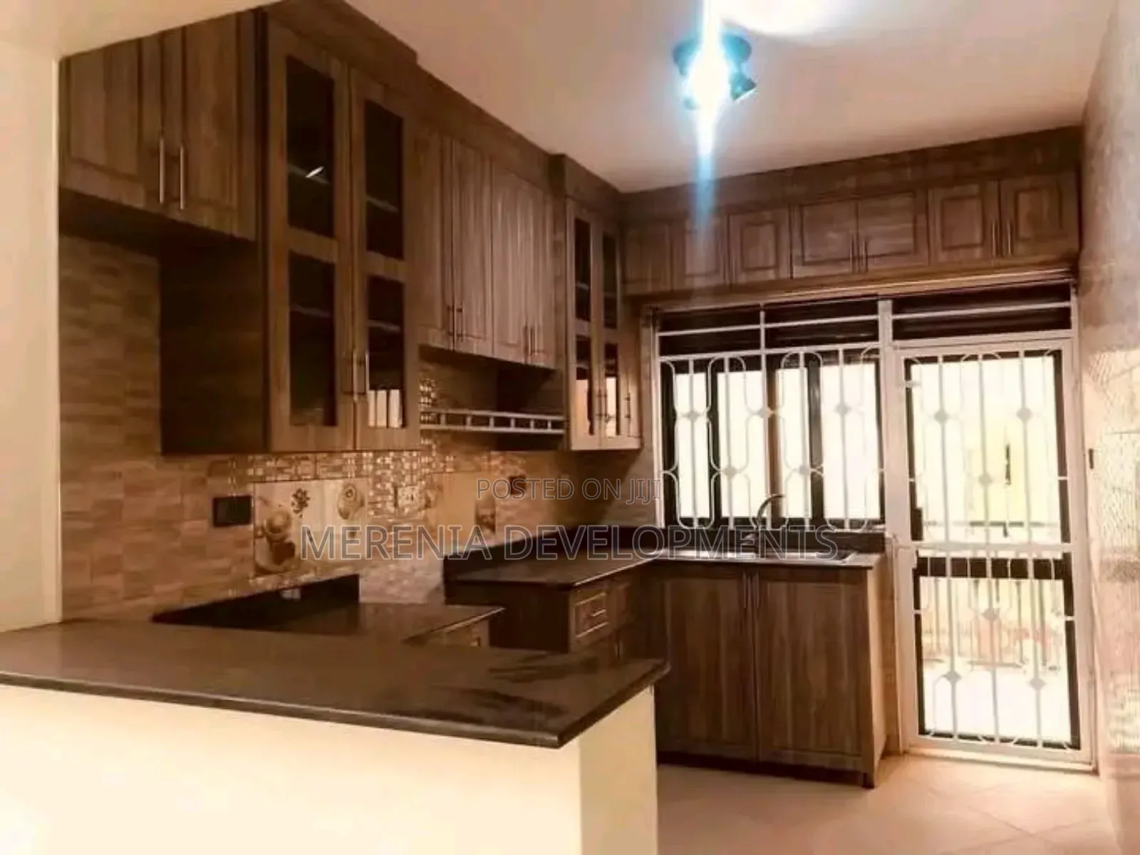 3bdrm Apartment in Bukasa Muyenga, Makindye for rent in Makindye