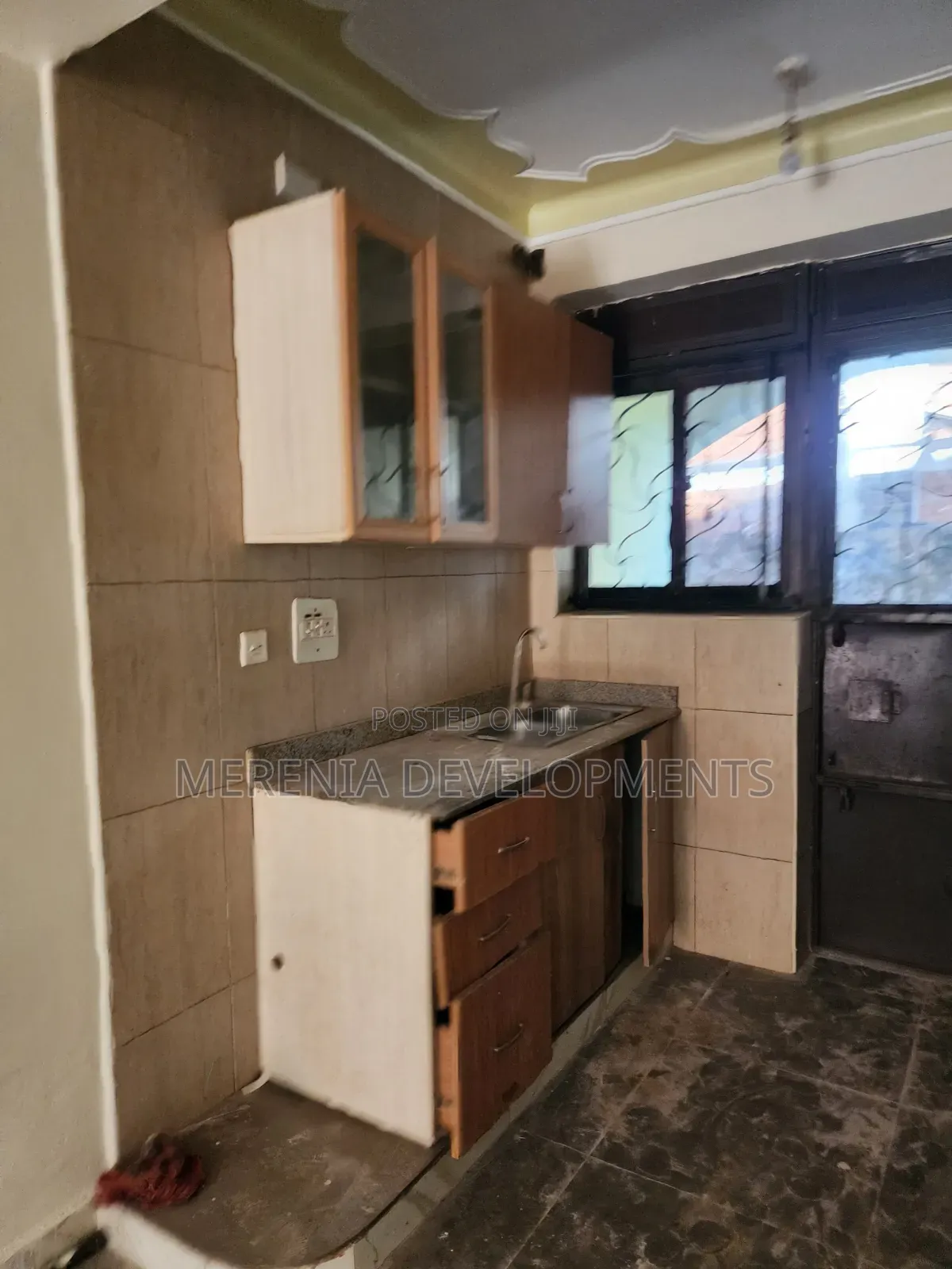 3bdrm Apartment in Konge, Makindye for rent in Makindye
