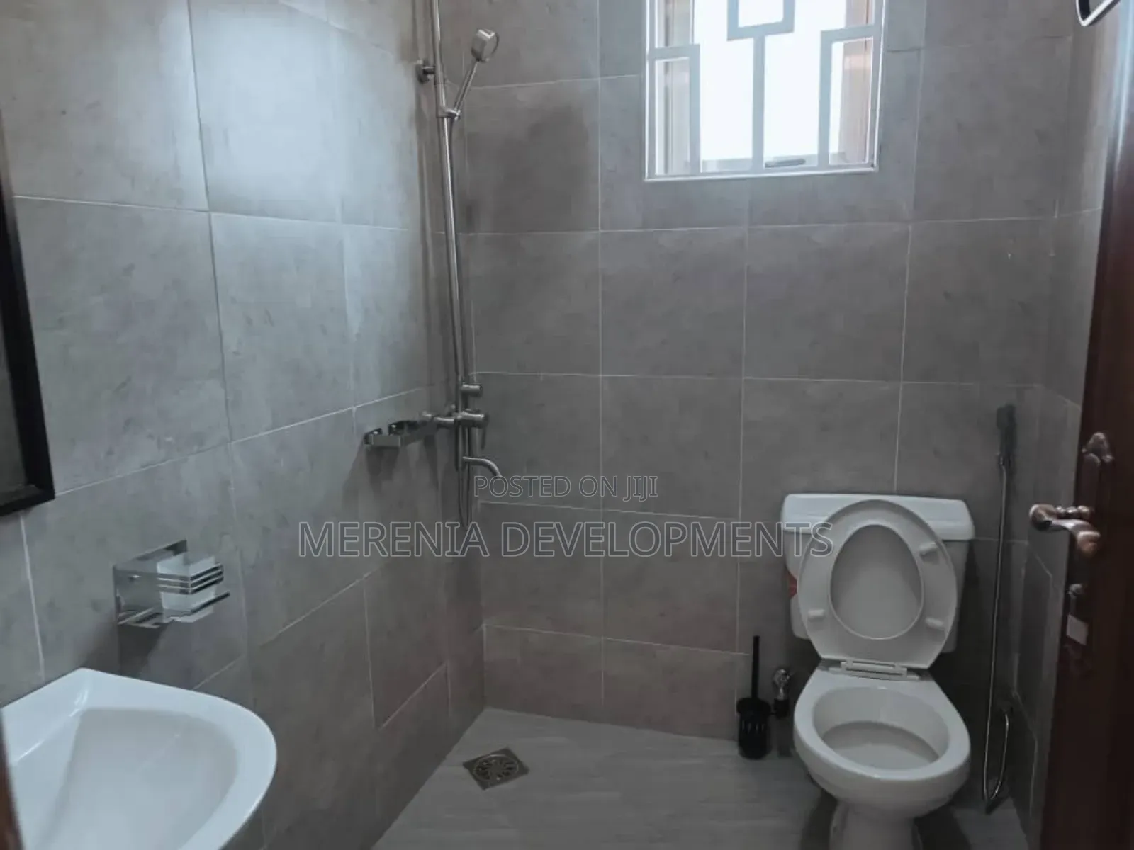5bdrm Mansion in Kyanja, Kawempe for sale in Kawempe