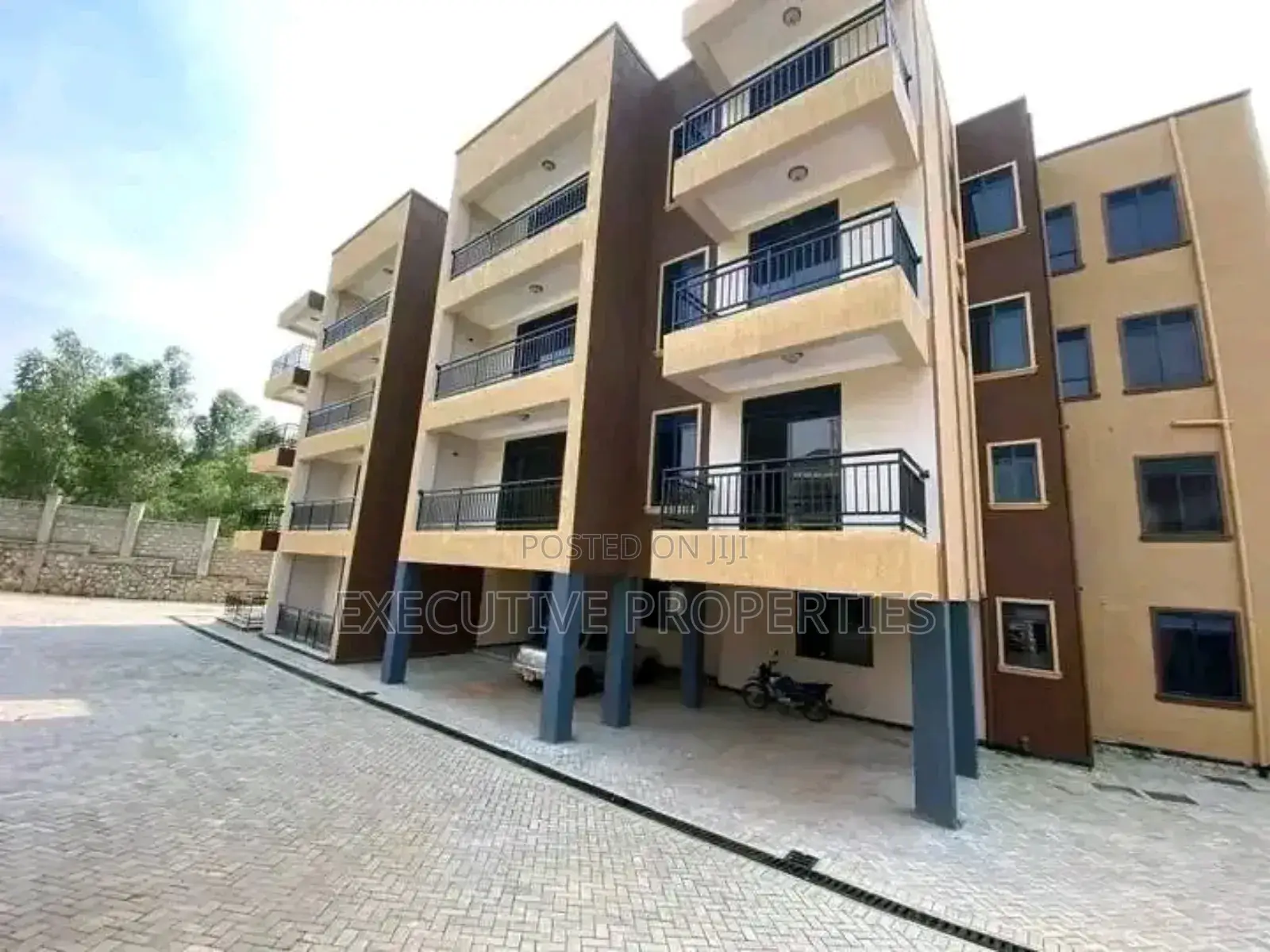3bdrm Apartment in Muyenga, Central Division for rent in Central Division