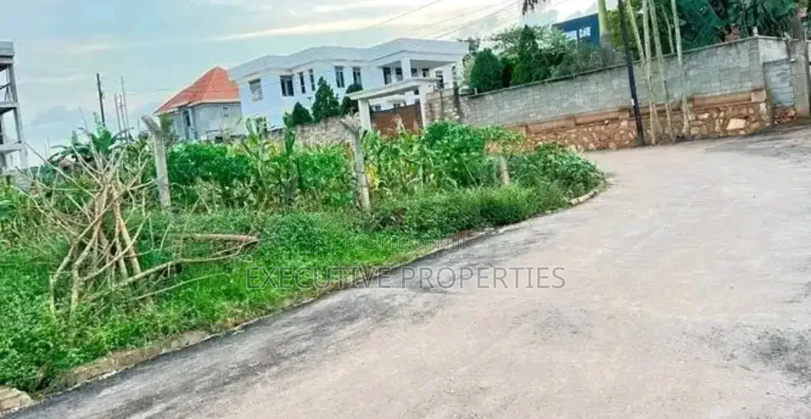Naalya 100x50 Plot for Sale in Central Division