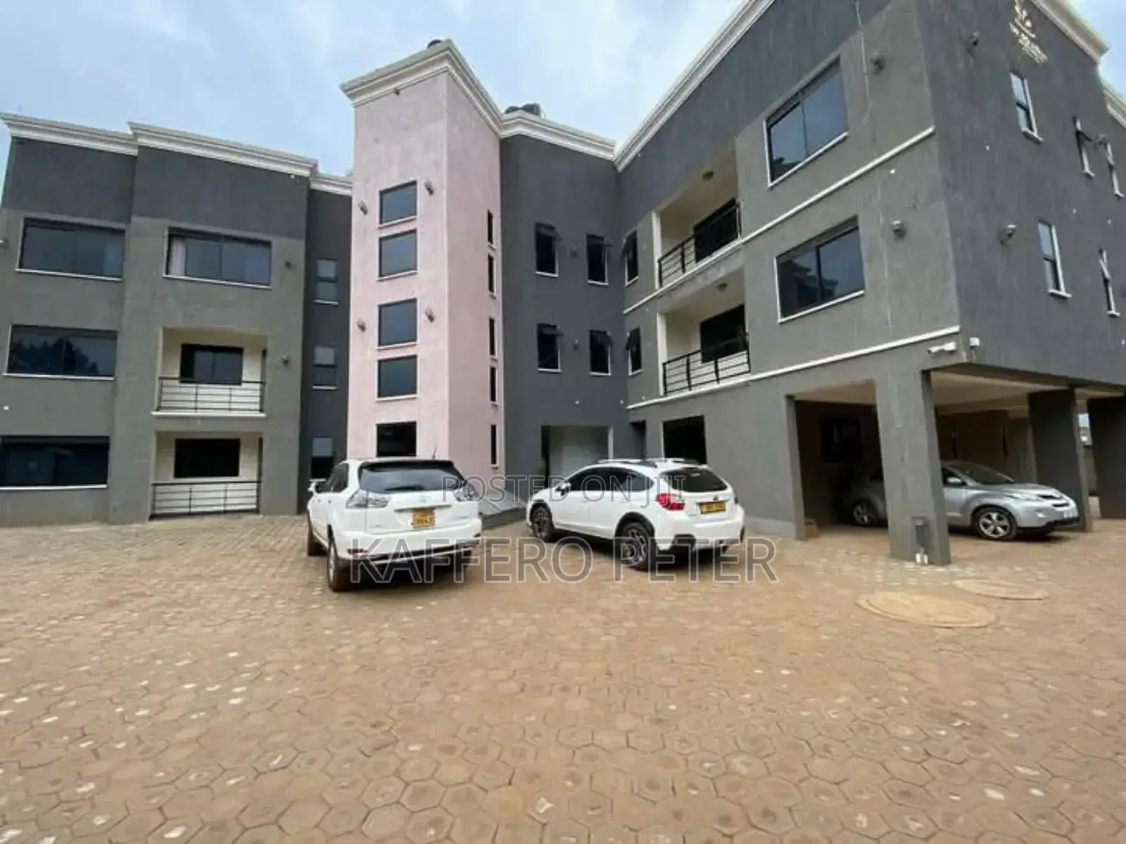 2bdrm House in Kisaasi, Central Division for rent in Central Division