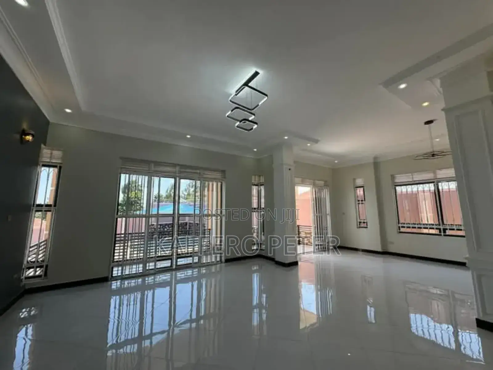 2bdrm House in Kisaasi, Central Division for rent in Central Division