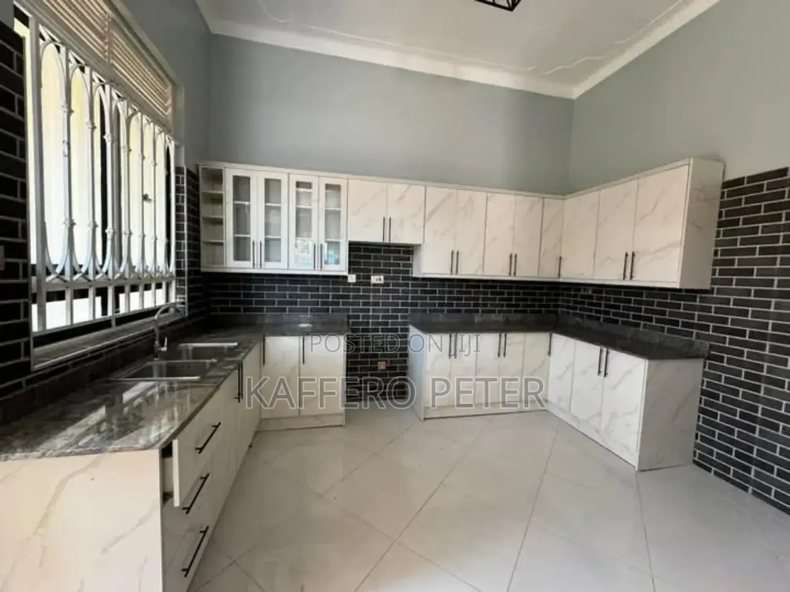 2bdrm House in Kisaasi, Central Division for rent in Central Division