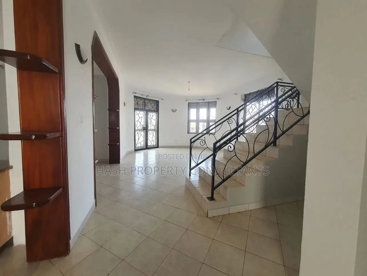 5bdrm Bungalow in Buziga, Makindye for rent in Makindye
