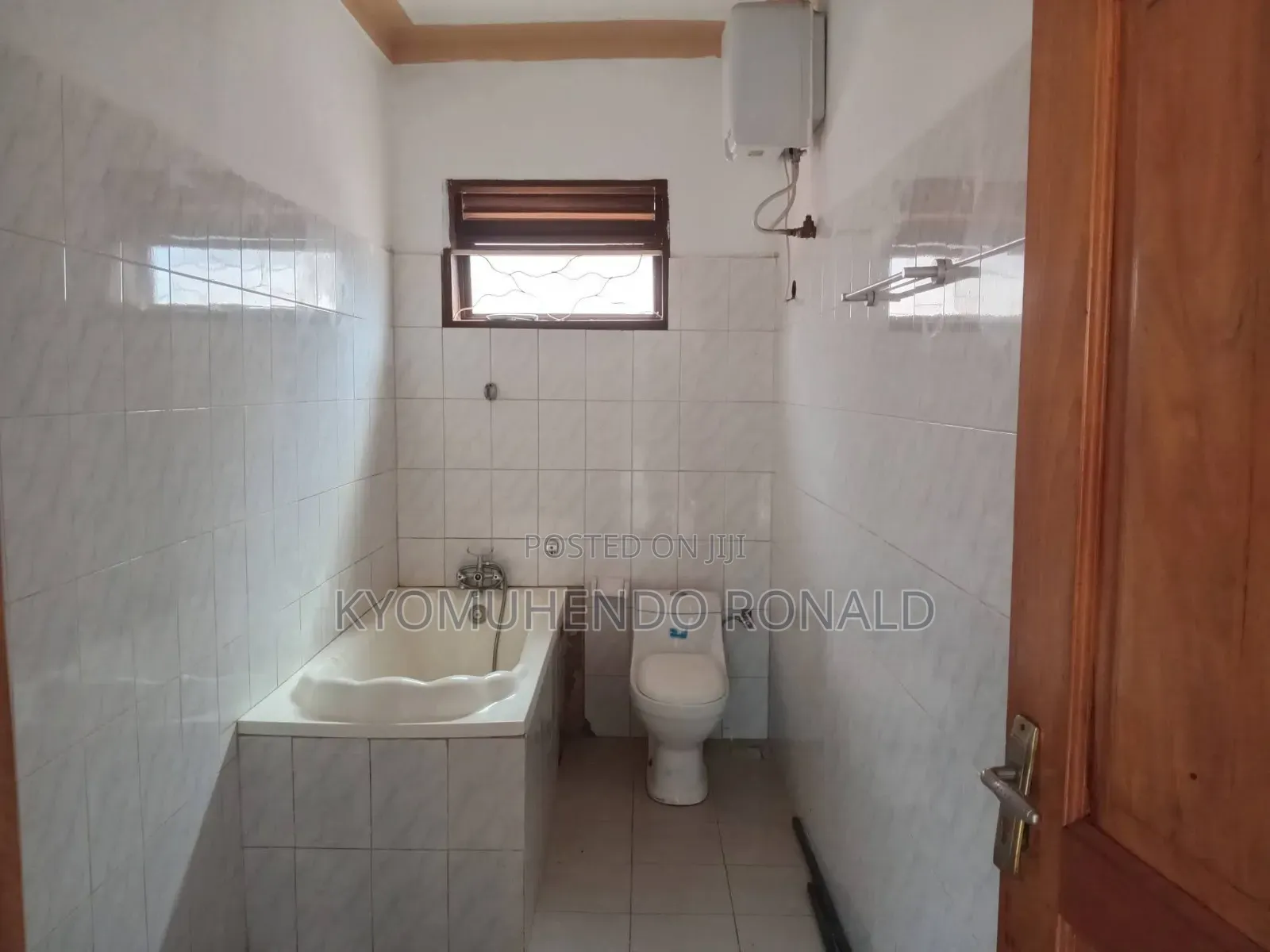 4bdrm Bungalow in Kigoowa, Nakawa for rent in Nakawa
