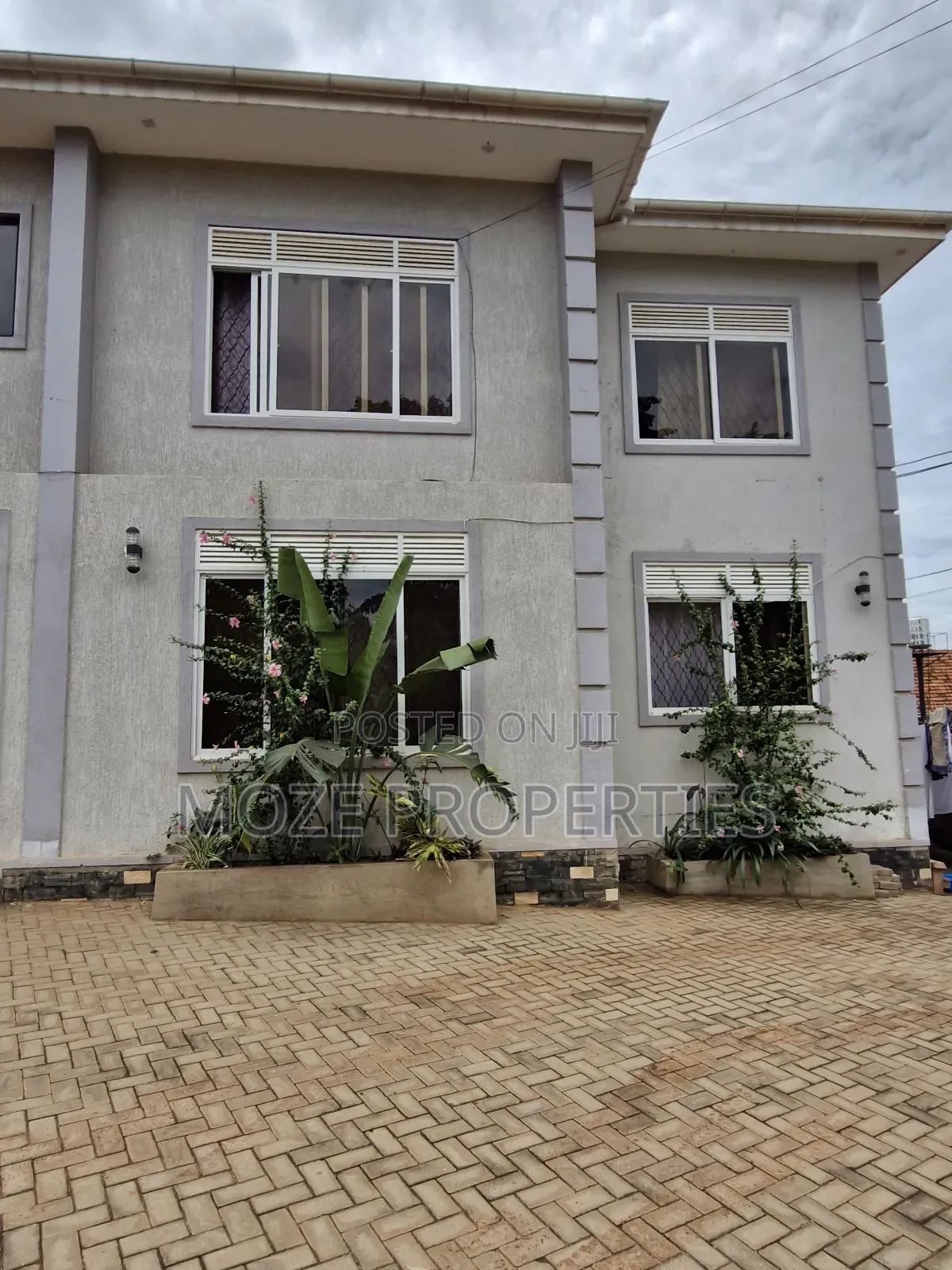 2bdrm Condo in Kira Mamerito Road., Central Division for sale in Central Division