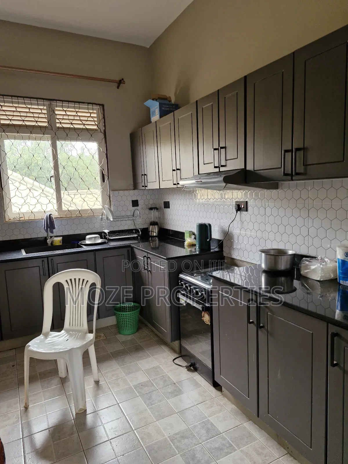 2bdrm Condo in Kira Mamerito Road., Central Division for sale in Central Division