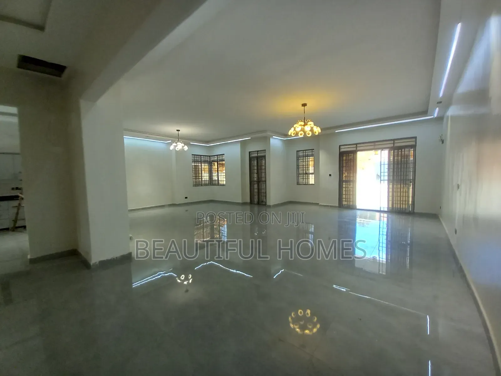 Furnished 5bdrm Bungalow in Kira for sale in Kira