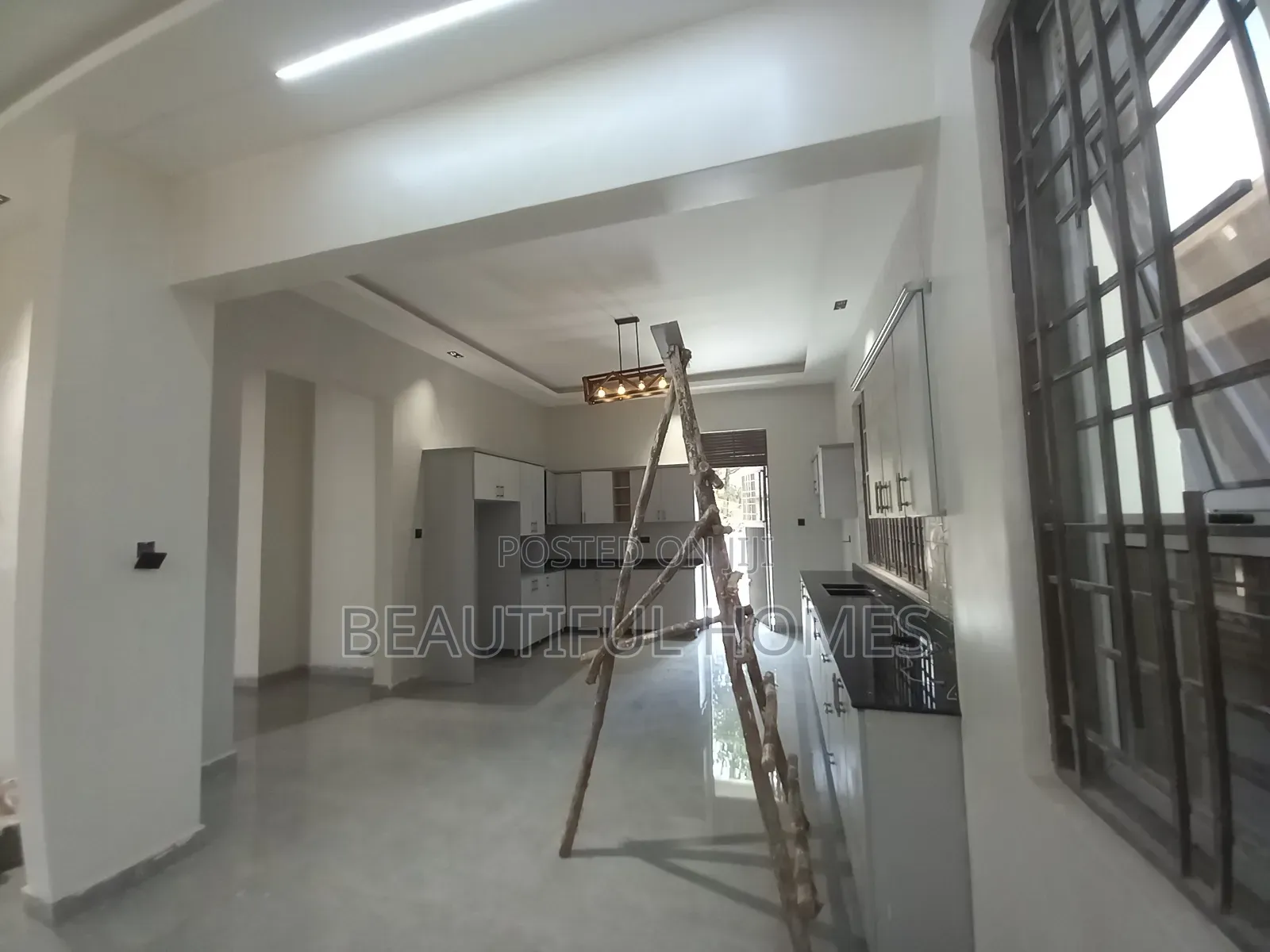 Furnished 5bdrm Bungalow in Kira for sale in Kira