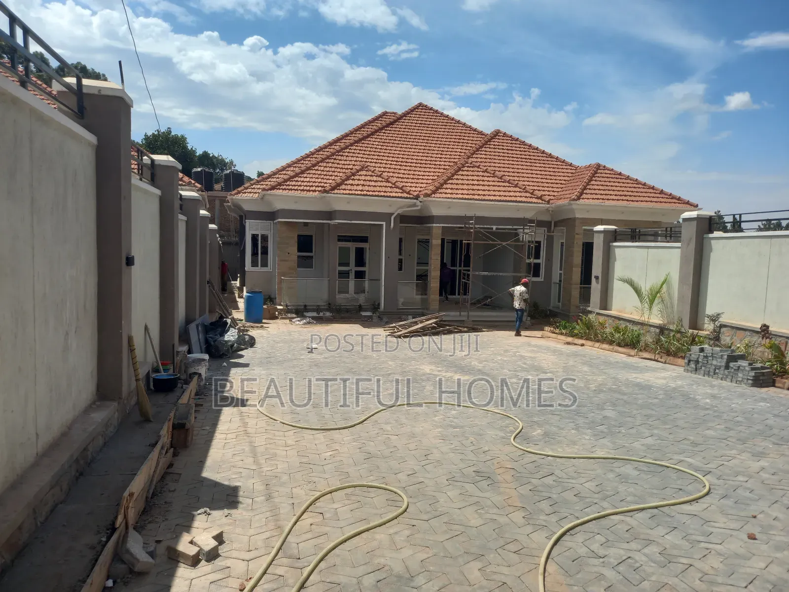 Furnished 5bdrm Bungalow in Kira for sale in Kira