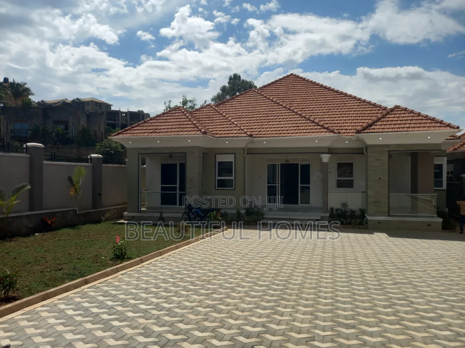 Furnished 5bdrm Bungalow in Kira for sale in Kira