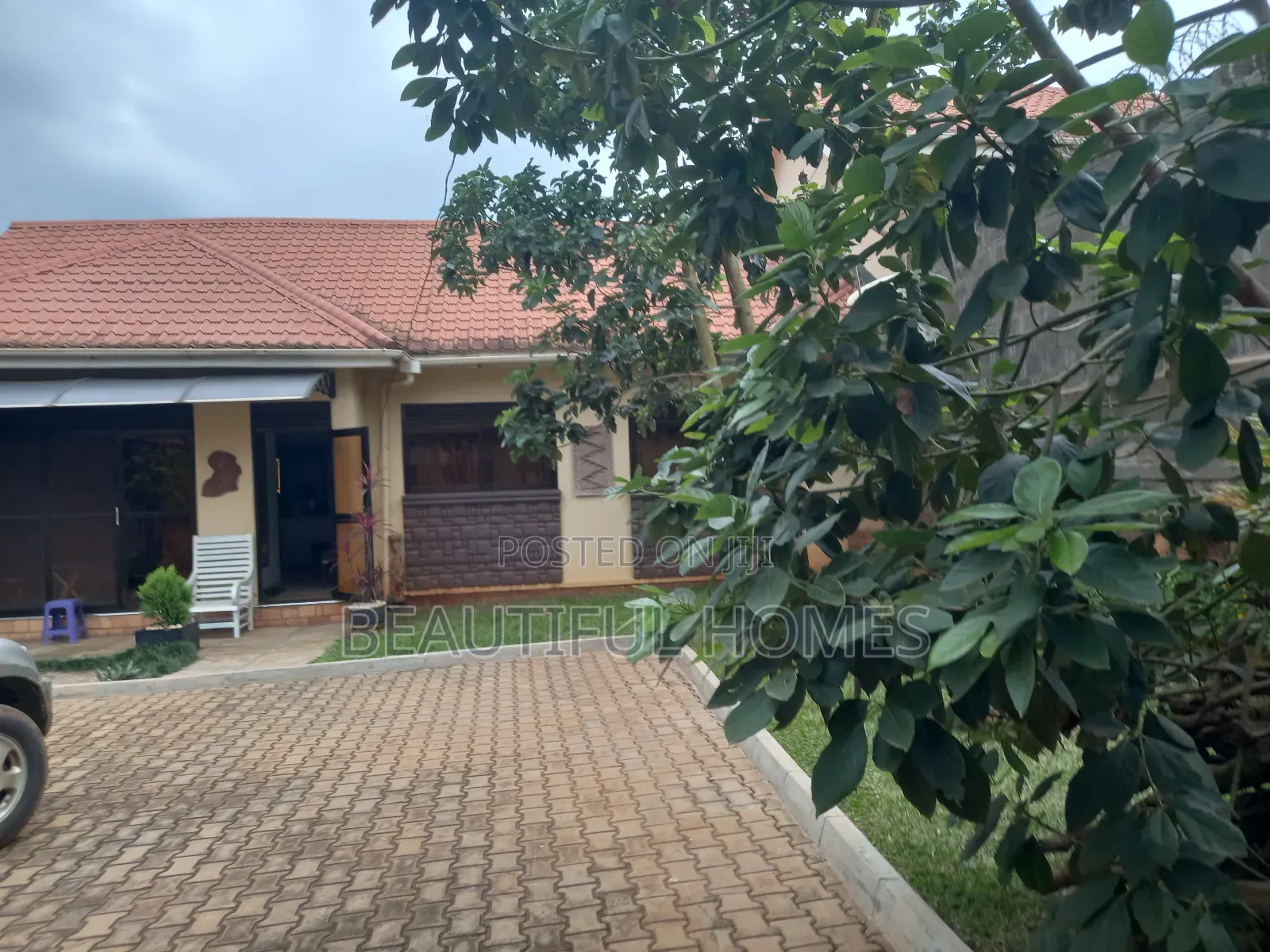 Furnished 4bdrm House in Kira for sale in Kira