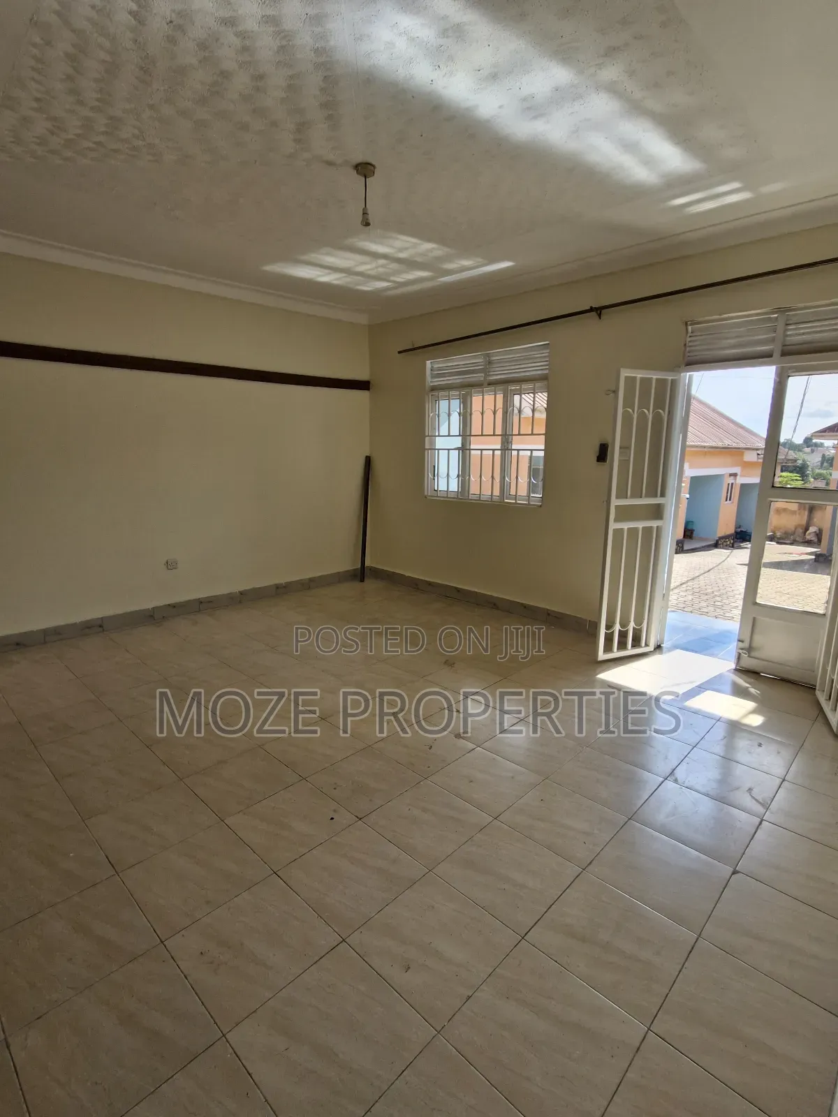 2bdrm Bungalow in Bweyogerere, Central Division for rent in Central Division
