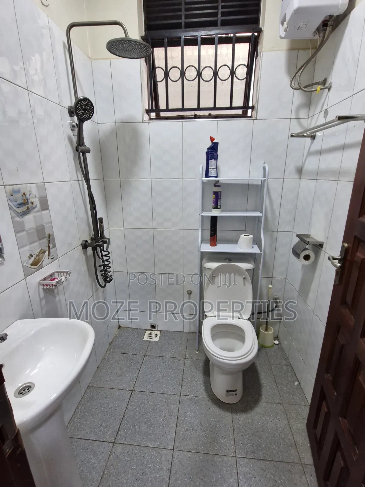 2bdrm Bungalow in Bweyogerere, Central Division for rent in Central Division