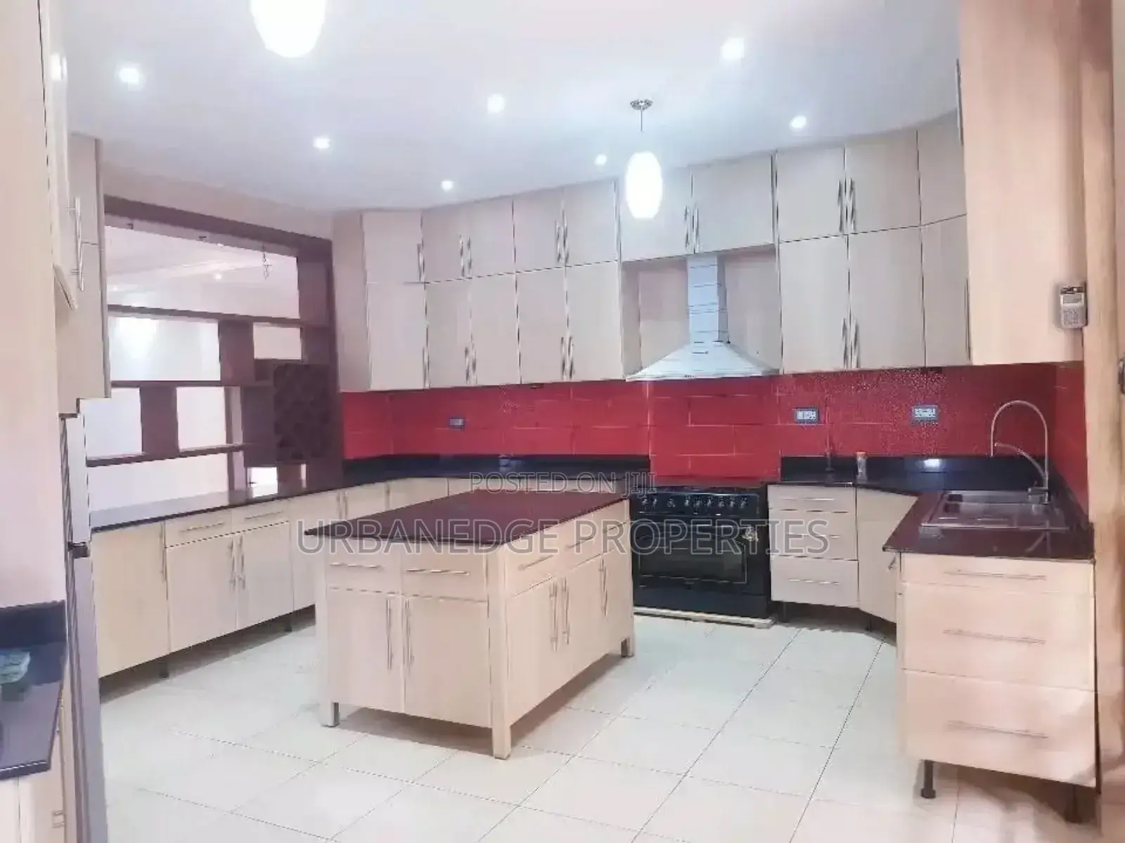 6bdrm Mansion in Bugolobi, Central Division for rent in Central Division