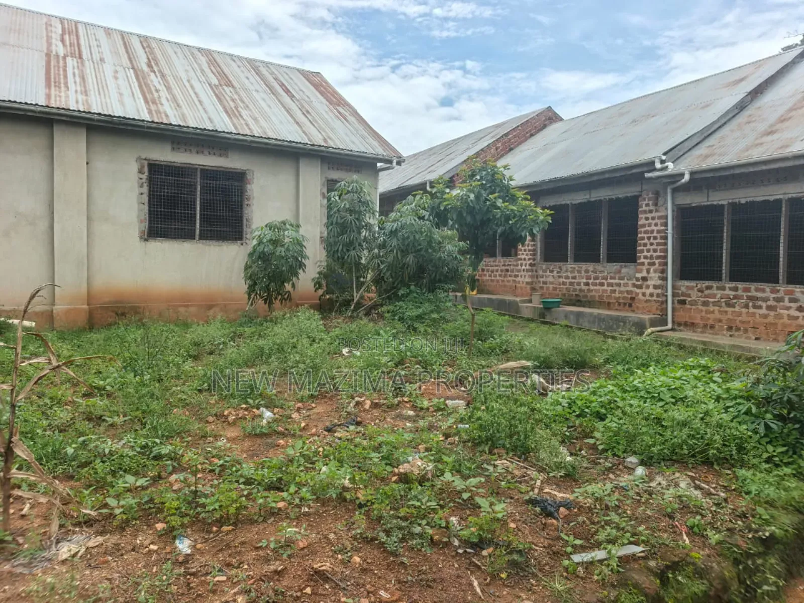 Poultry Farm With Three Structures on Quicksale in Mukono Namayuba in Central Division
