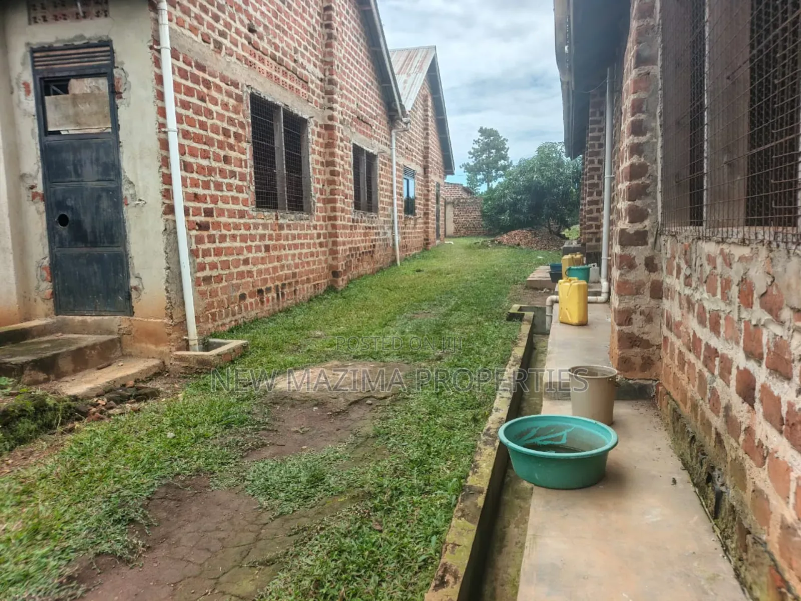Poultry Farm With Three Structures on Quicksale in Mukono Namayuba in Central Division