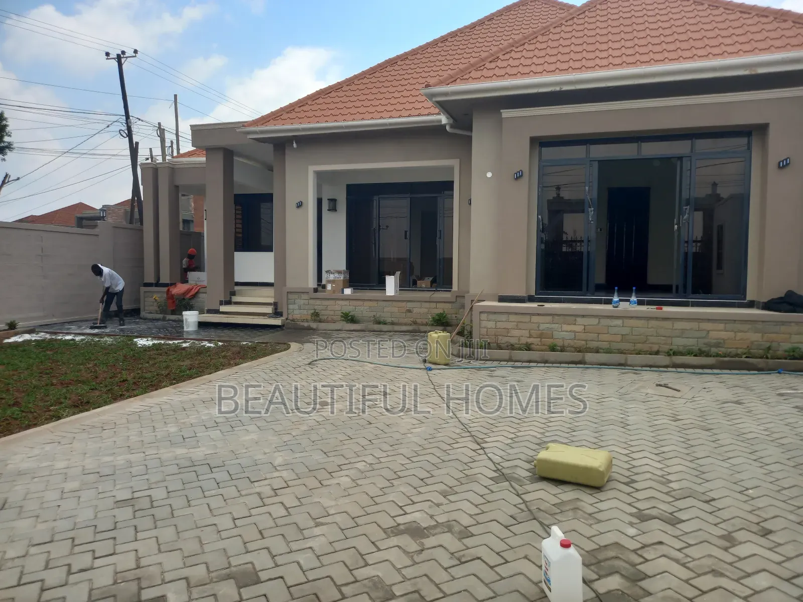 Furnished 4bdrm House in Kira for sale in Kira