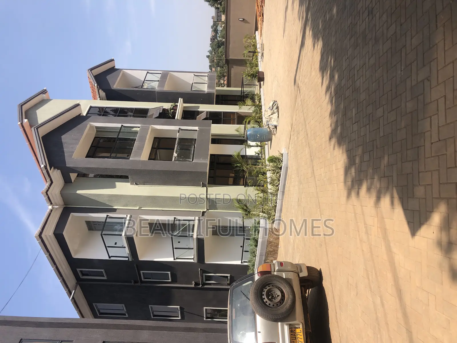 Furnished 2bdrm Block of Flats in Kisaasi, Central Division for sale in Central Division