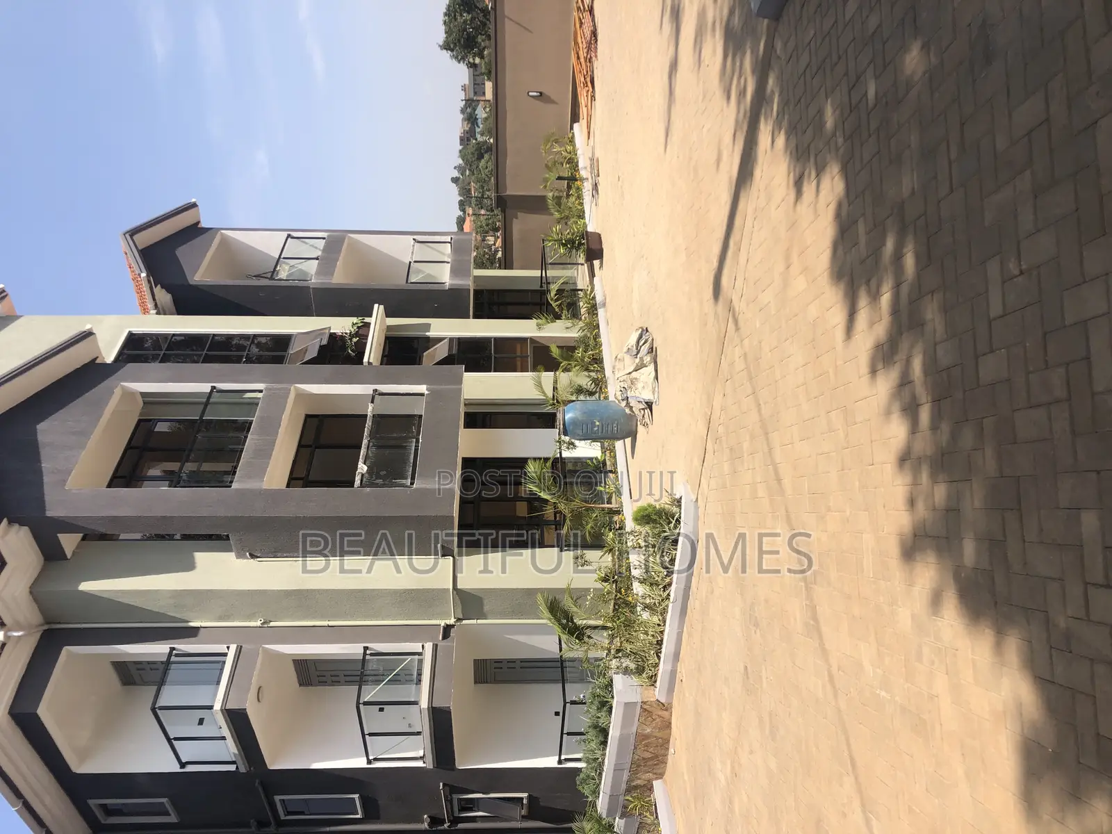 Furnished 2bdrm Apartment in Kisaasi, Nakawa for sale in Nakawa