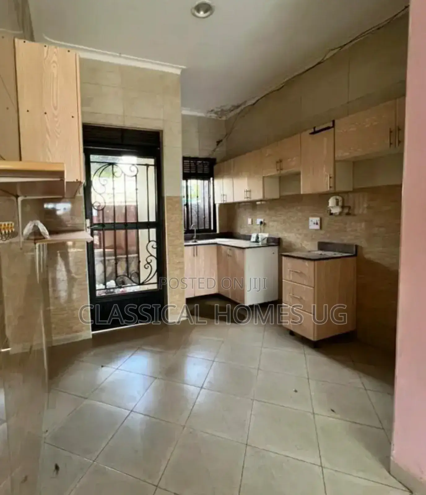 2bdrm Apartment in Kisaasi Bahai Road, Central Division for rent in Central Division