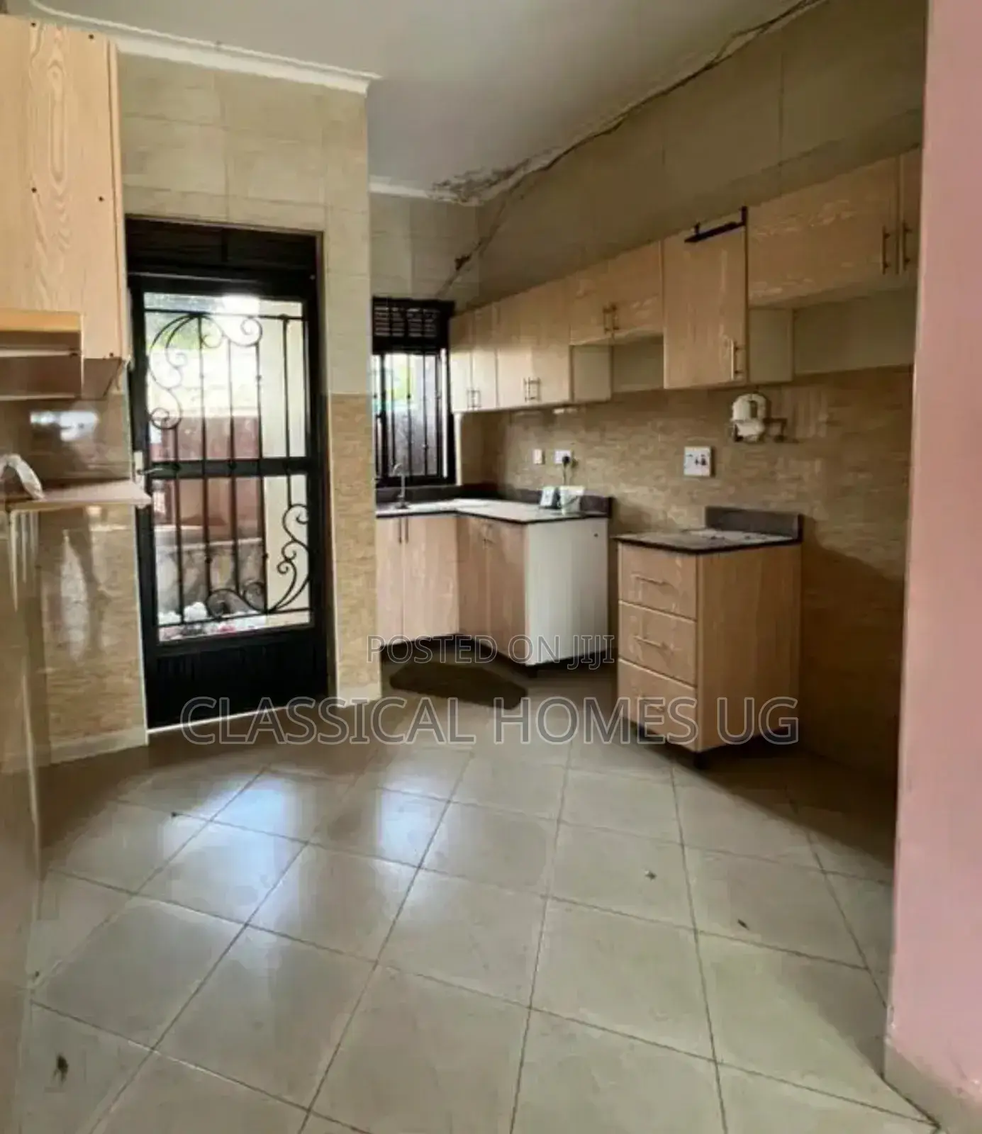2bdrm Apartment in Kisaasi Bahai Road, Central Division for rent in Central Division