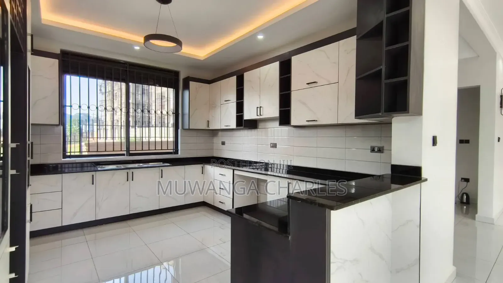 5bdrm Duplex in Fs Properties Ltd, Nakawa for sale in Nakawa