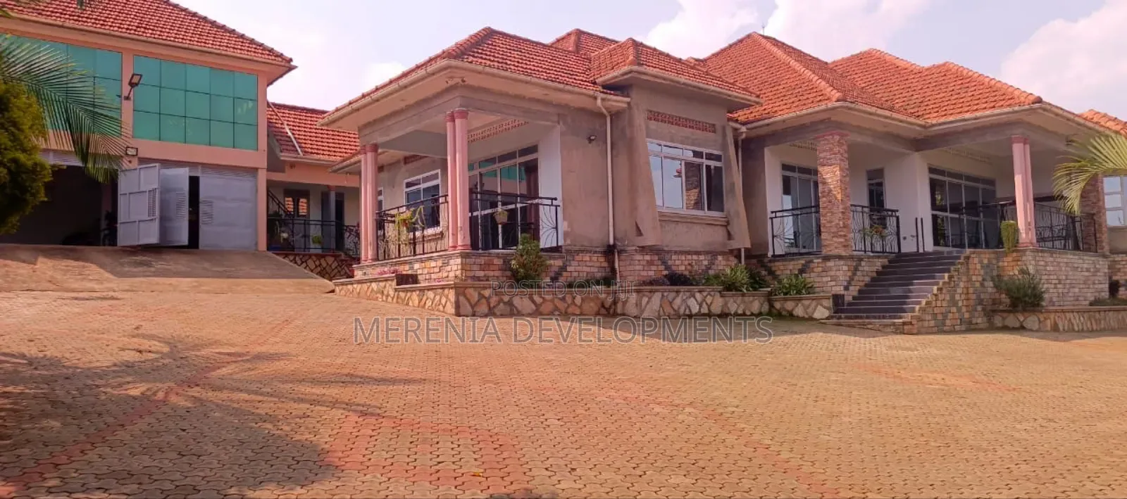 6bdrm Bungalow in Kira for sale in Kira
