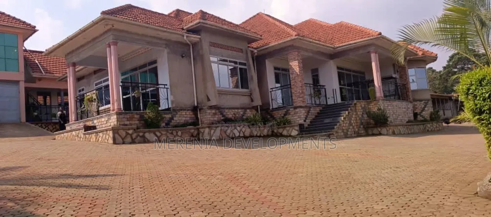 6bdrm Bungalow in Kira for sale in Kira