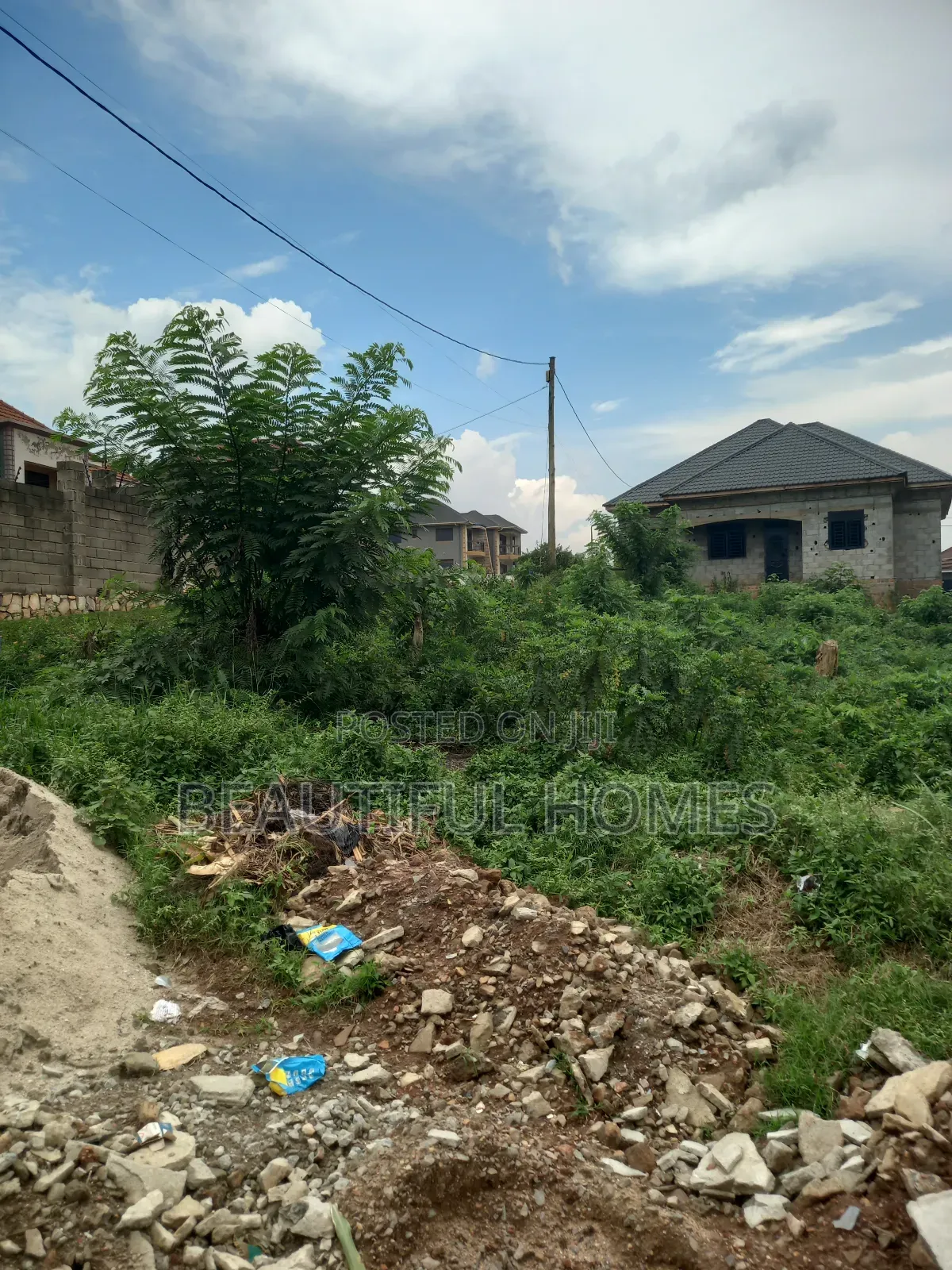Kira Near Greenhill Plots on Sell in Kira