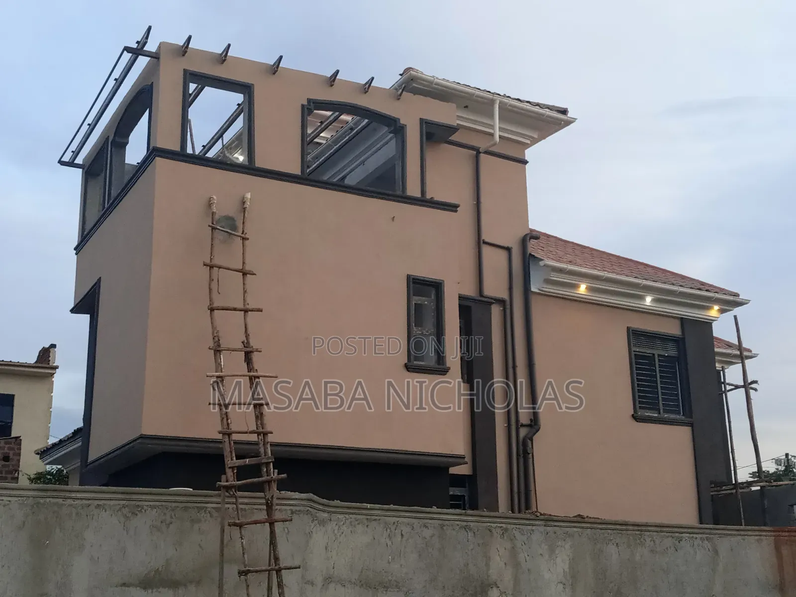 Furnished 4bdrm Mansion in Royal Estate, Kira for sale in Kira
