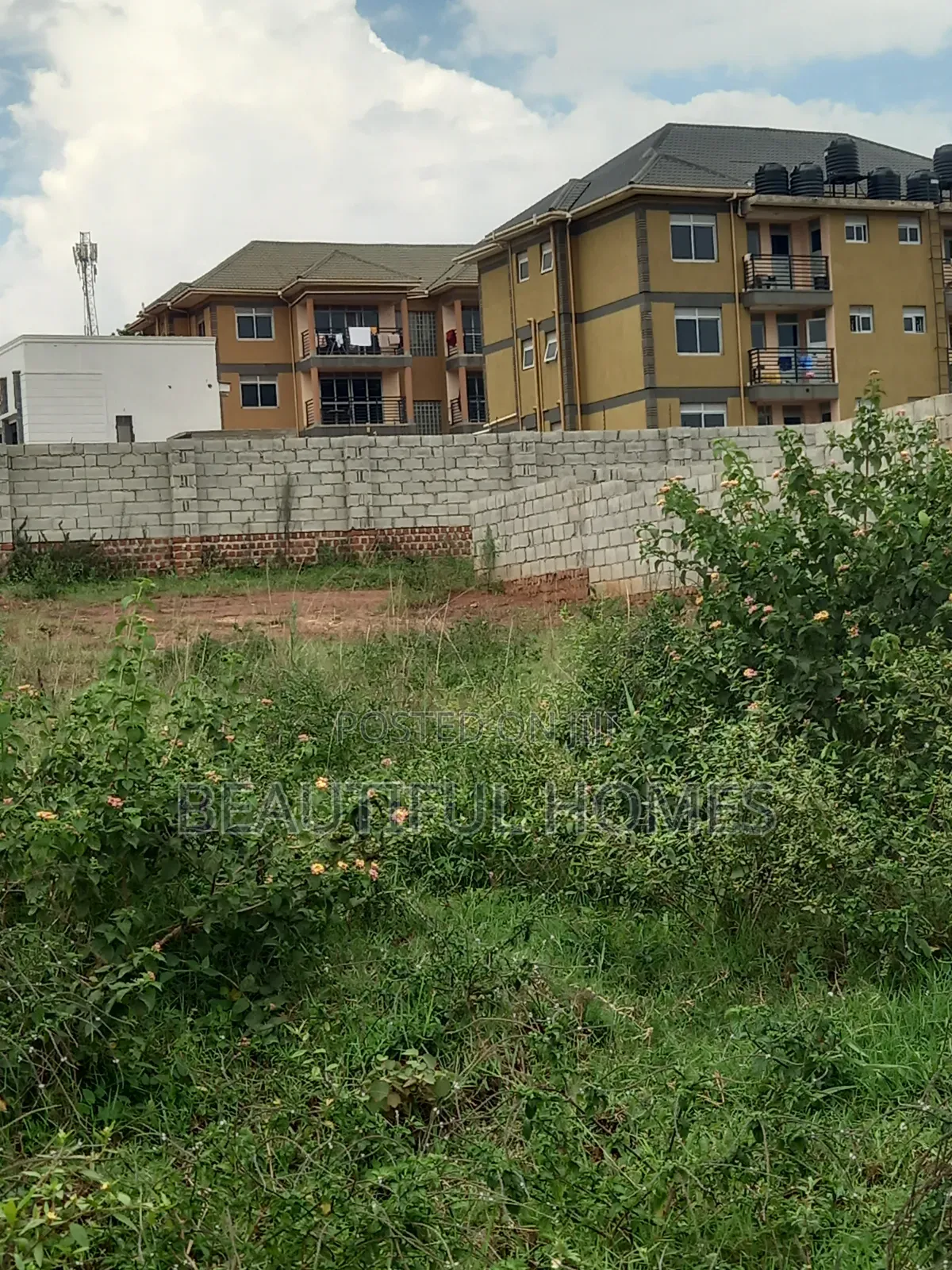 Kira Plots in Tarmackbto Tarmack Neighbourhood in Kira