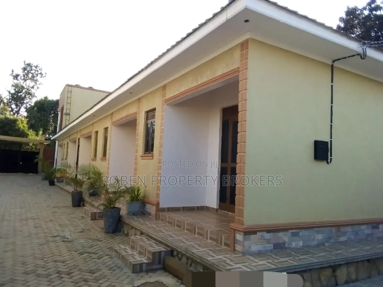 1bdrm House in Roben Real Property, Nakawa for rent in Nakawa